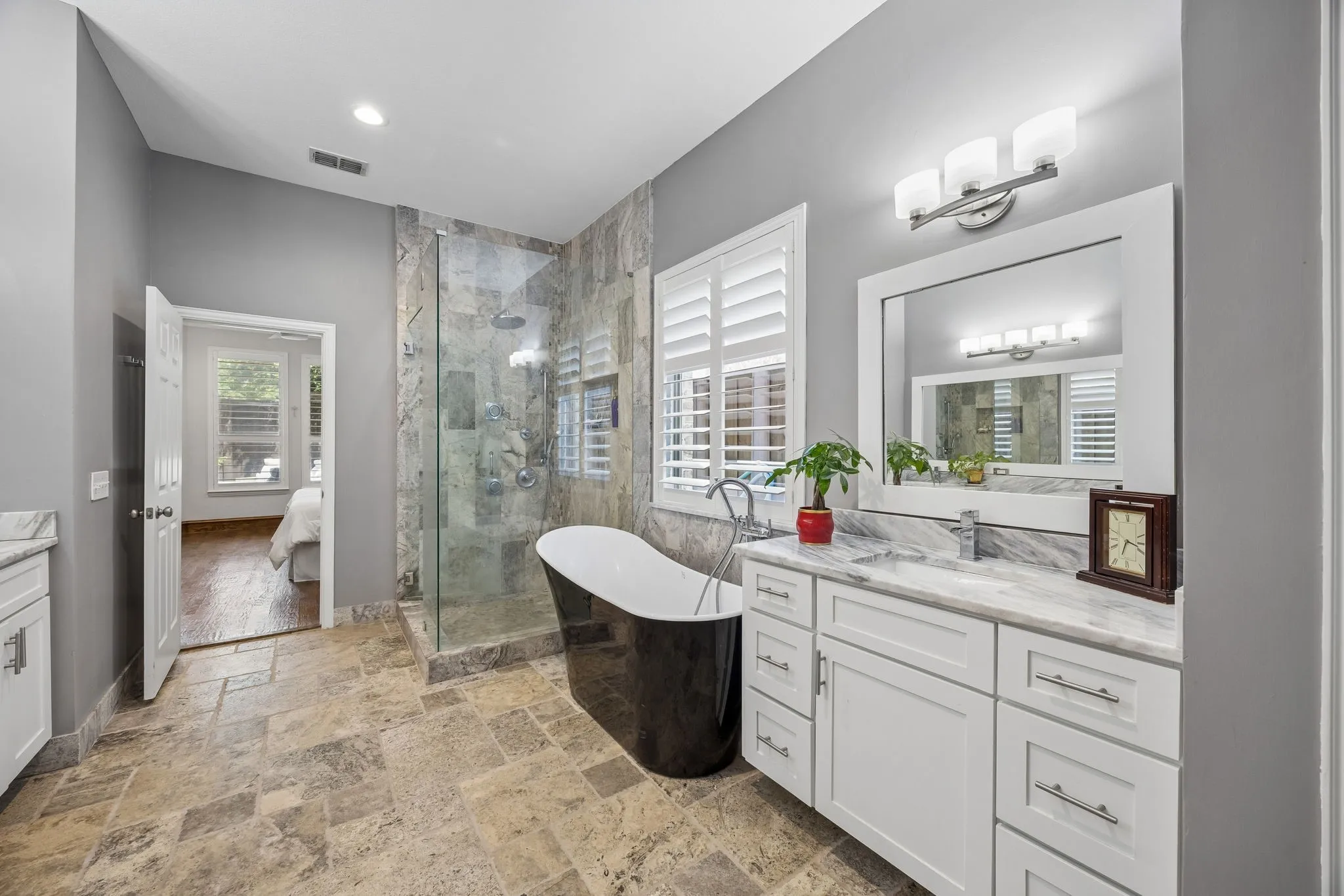 Primary Ensuite Bath