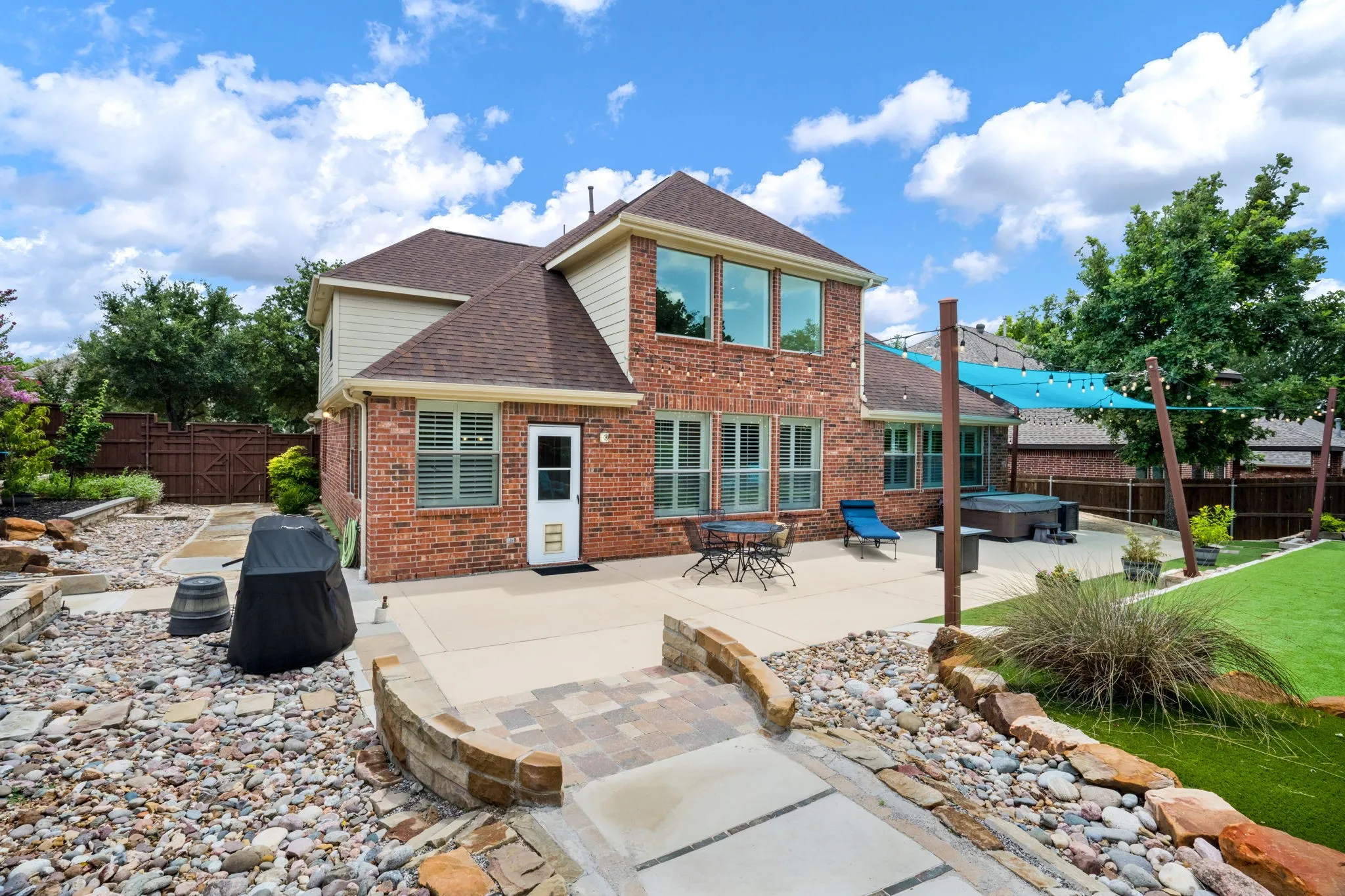 Single Family Residence For Sale in Denton County , 102 Stamford Drive, Hickory Creek, Texas 75065, 5 Bedroom, 4 Bathroom, 3 Garage spaces, 3,234 Sqft, built in 2005, mls#21317254, Real Estate Agent in Hickory Creek, Homes For Sale in Denton county, Homes For Sale in Hickory Creek, Realtor in Hickory Creek Texas, Real Estate Brokerage Independent Realty Texas, Luminita Cordes Realtor