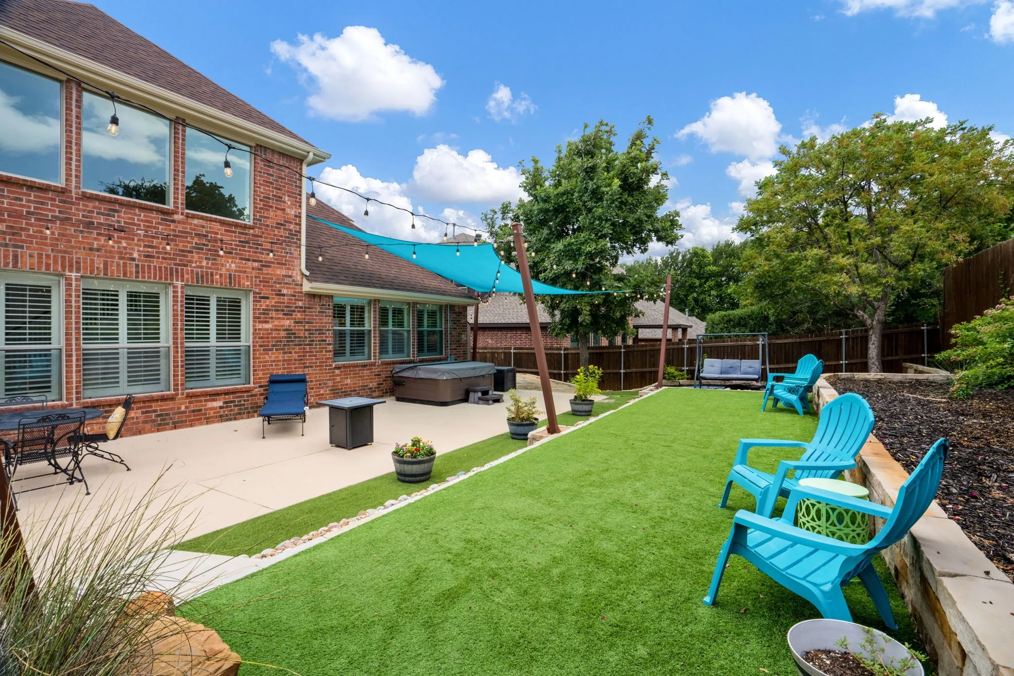 Single Family Residence For Sale in Denton County , 102 Stamford Drive, Hickory Creek, Texas 75065, 5 Bedroom, 4 Bathroom, 3 Garage spaces, 3,234 Sqft, built in 2005, mls#21317254, Real Estate Agent in Hickory Creek, Homes For Sale in Denton county, Homes For Sale in Hickory Creek, Realtor in Hickory Creek Texas, Real Estate Brokerage Independent Realty Texas, Luminita Cordes Realtor