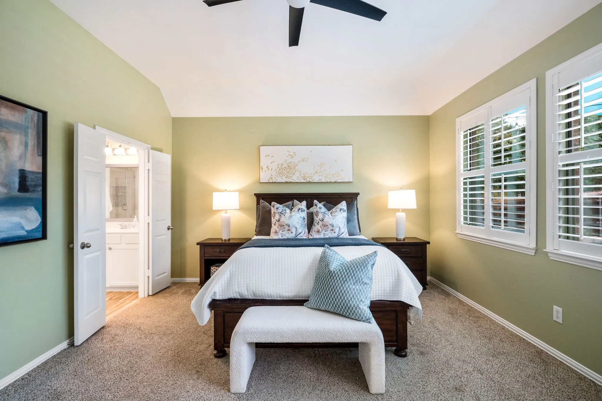 Single Family Residence For Sale in Denton County , 102 Stamford Drive, Hickory Creek, Texas 75065, 5 Bedroom, 4 Bathroom, 3 Garage spaces, 3,234 Sqft, built in 2005, mls#21317254, Real Estate Agent in Hickory Creek, Homes For Sale in Denton county, Homes For Sale in Hickory Creek, Realtor in Hickory Creek Texas, Real Estate Brokerage Independent Realty Texas, Luminita Cordes Realtor