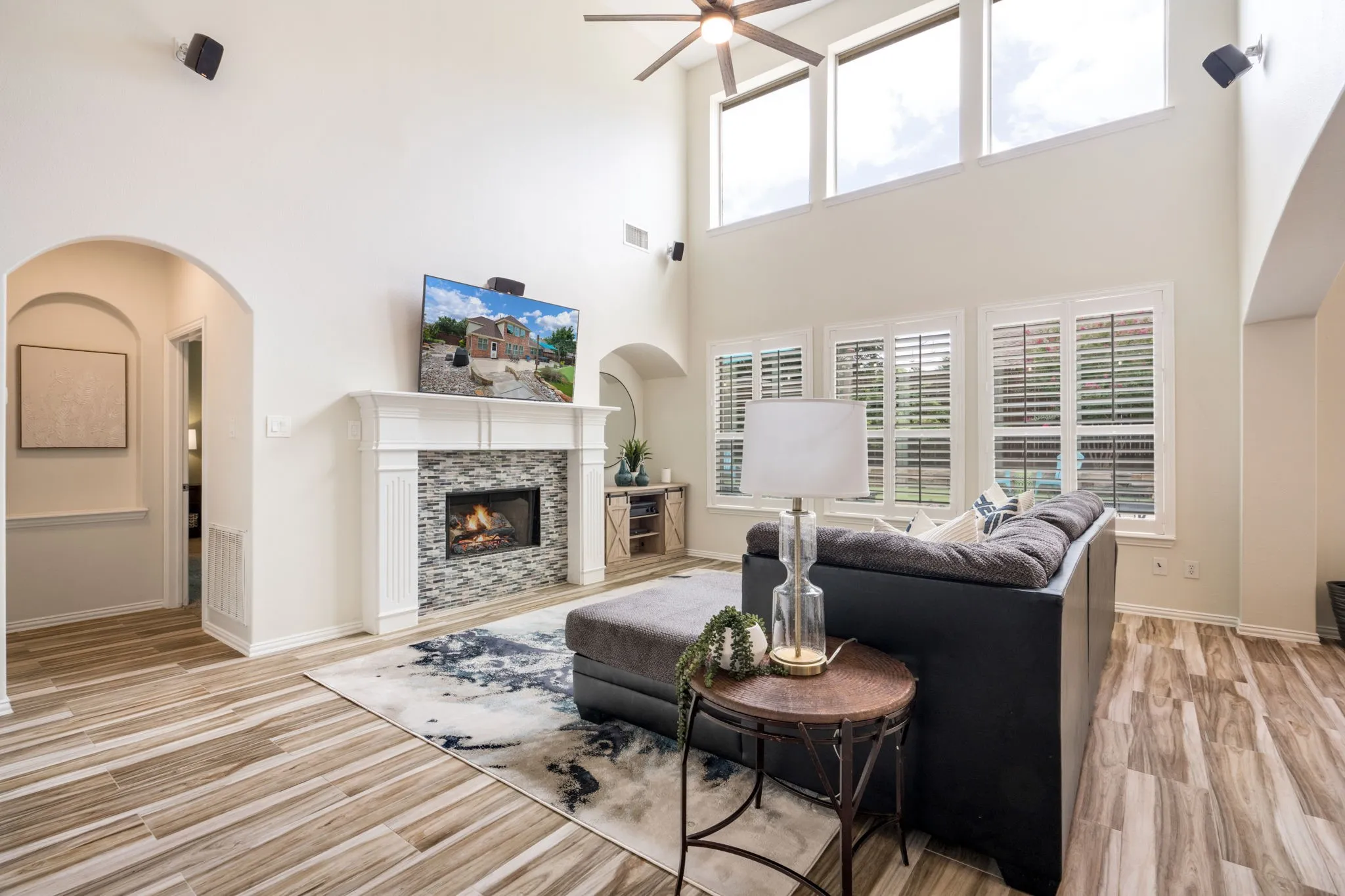 Single Family Residence For Sale in Denton County , 102 Stamford Drive, Hickory Creek, Texas 75065, 5 Bedroom, 4 Bathroom, 3 Garage spaces, 3,234 Sqft, built in 2005, mls#21317254, Real Estate Agent in Hickory Creek, Homes For Sale in Denton county, Homes For Sale in Hickory Creek, Realtor in Hickory Creek Texas, Real Estate Brokerage Independent Realty Texas, Luminita Cordes Realtor