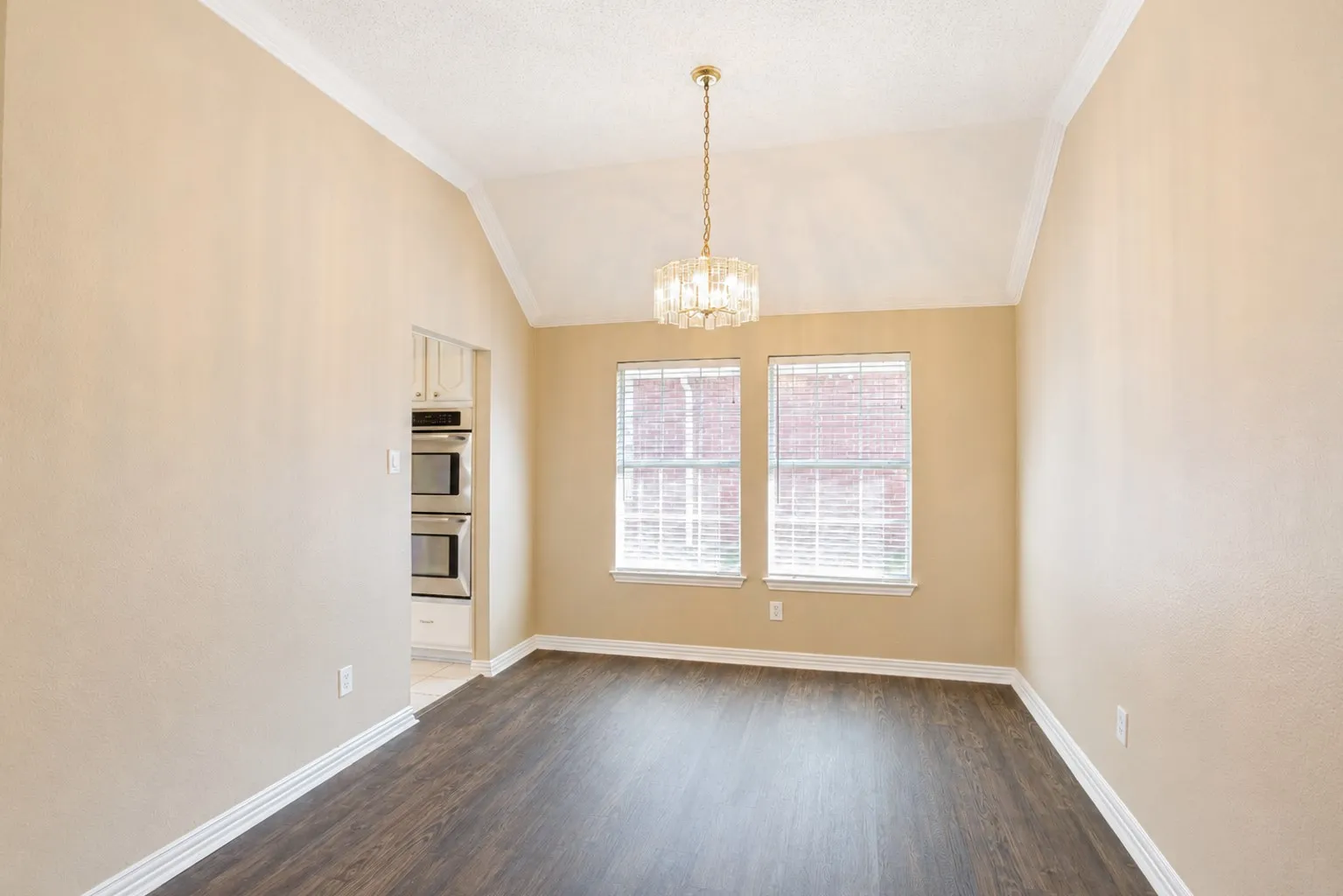 Single Family Residence For Rent in Collin County , 5605 Belle Chasse Lane, Frisco, Texas 75035, 4 Bedroom, 2 Bathroom, 2 Garage spaces, 2,157 Sqft, built in 1995, mls#21324844, Real Estate Agent in Frisco, Homes For Rent in Collin county, Homes For Rent in Frisco, Realtor in Frisco Texas, Real Estate Brokerage Independent Realty Texas, Luminita Cordes Realtor