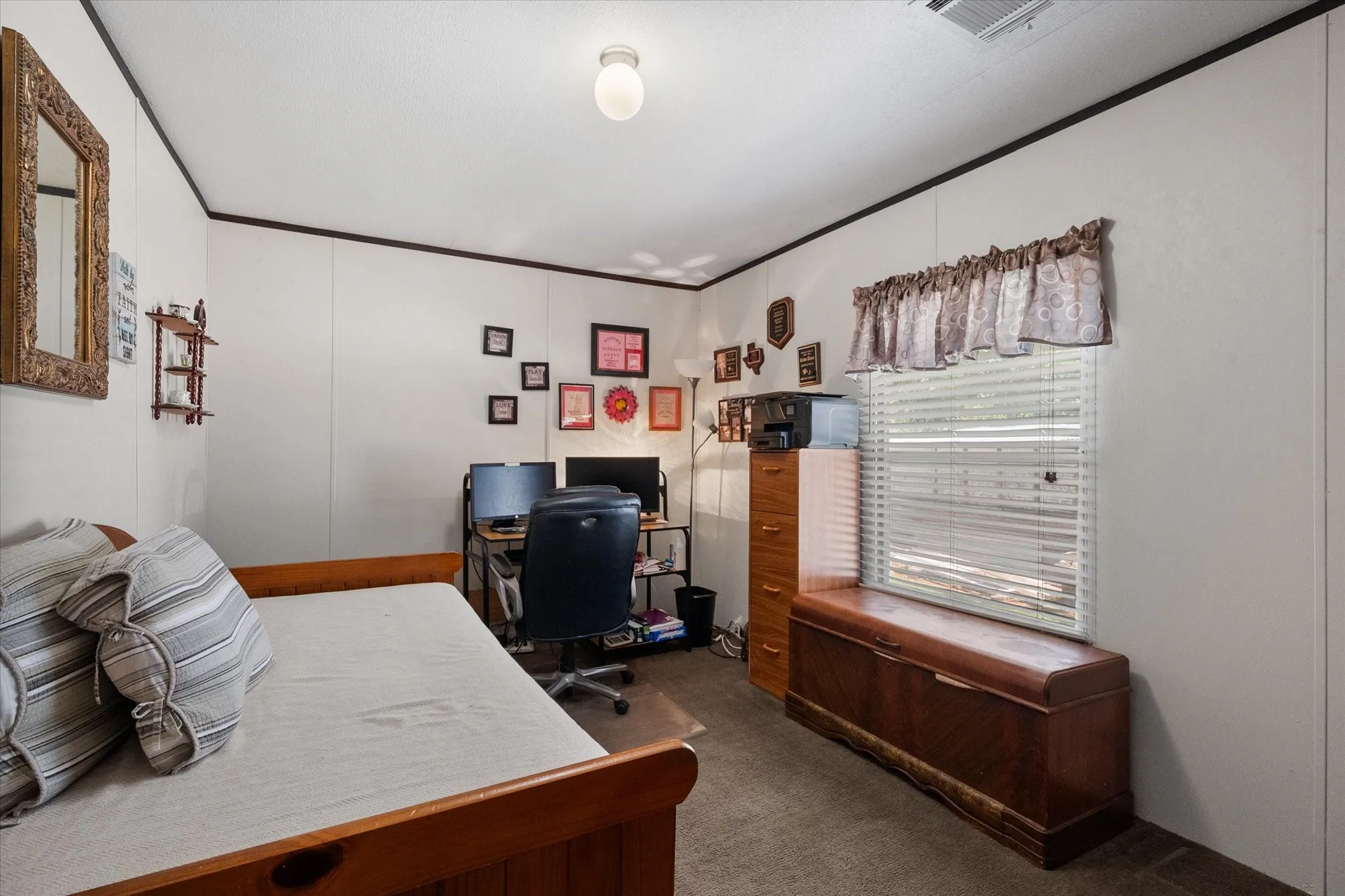 Manufactured Home For Sale in Navarro County , 202 N 3rd Street E, Dawson, Texas 76639, 3 Bedroom, 2 Bathroom, Garage spaces, 1,440 Sqft, built in 2017, mls#21321409, Real Estate Agent in Dawson, Homes For Sale in Navarro county, Homes For Sale in Dawson, Realtor in Dawson Texas, Real Estate Brokerage Independent Realty Texas, Luminita Cordes Realtor