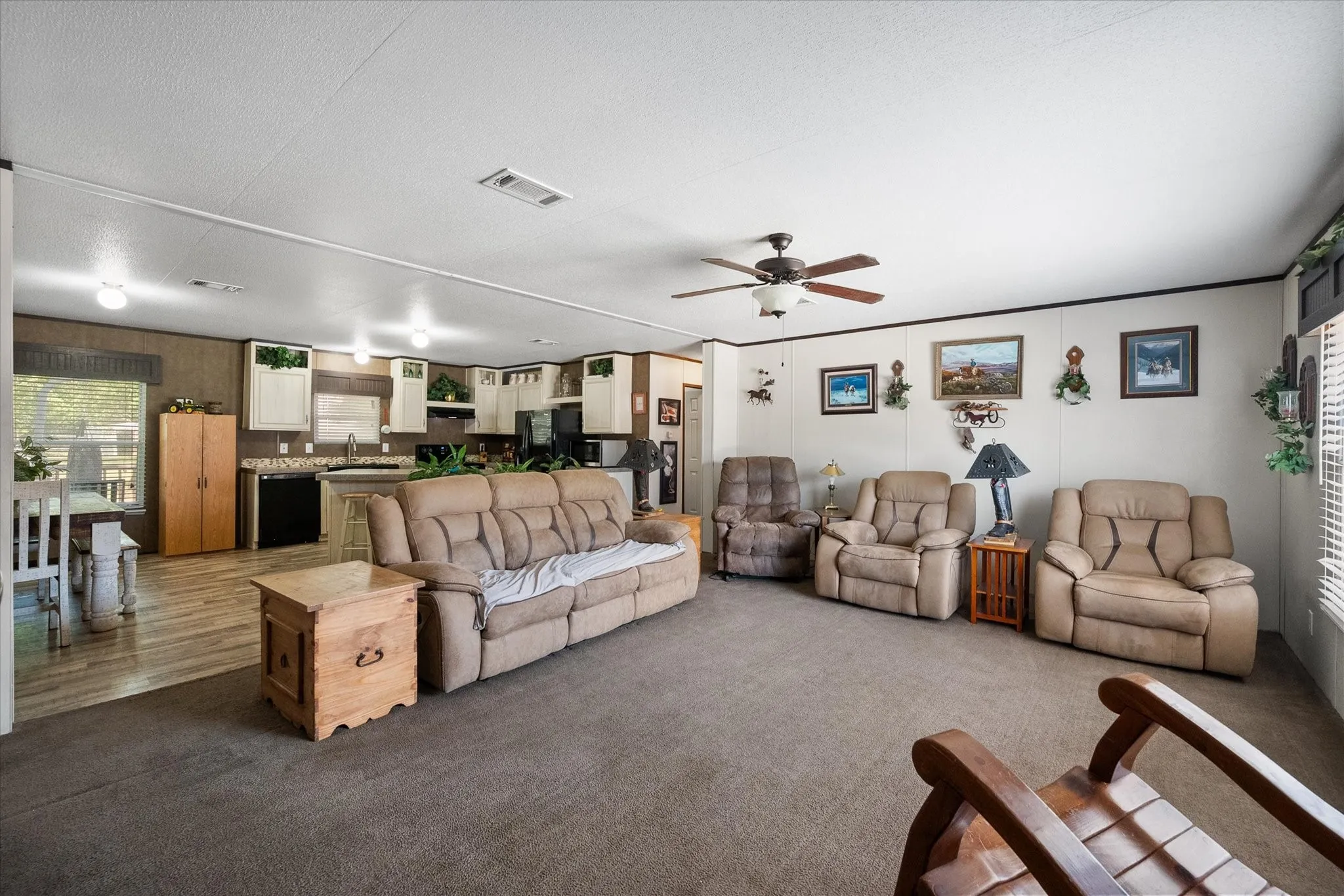 Manufactured Home For Sale in Navarro County , 202 N 3rd Street E, Dawson, Texas 76639, 3 Bedroom, 2 Bathroom, Garage spaces, 1,440 Sqft, built in 2017, mls#21321409, Real Estate Agent in Dawson, Homes For Sale in Navarro county, Homes For Sale in Dawson, Realtor in Dawson Texas, Real Estate Brokerage Independent Realty Texas, Luminita Cordes Realtor