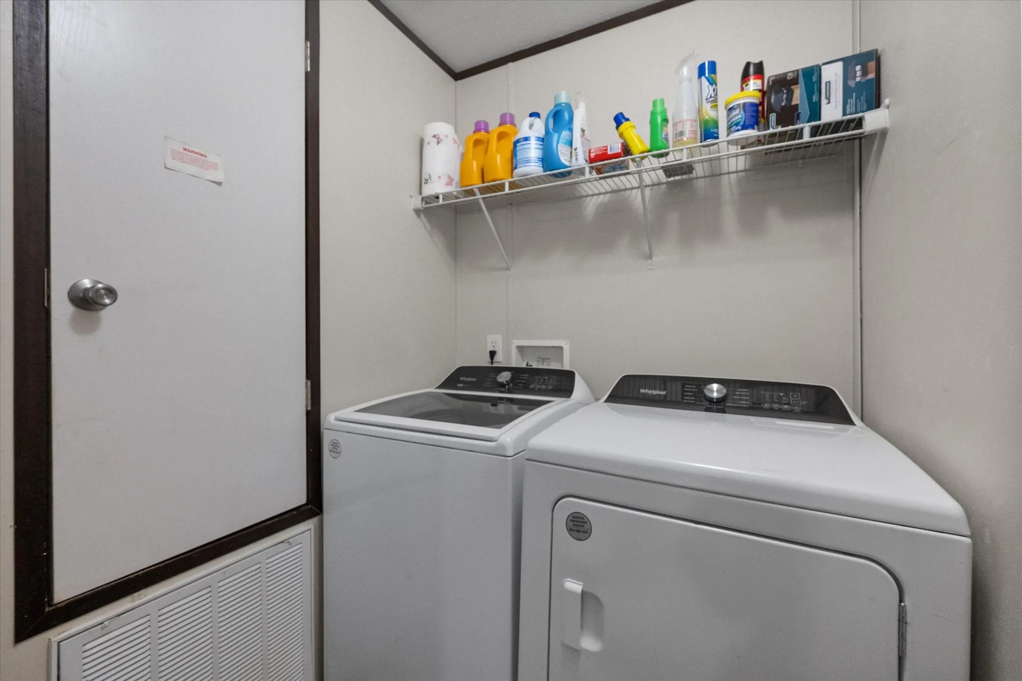 Manufactured Home For Sale in Navarro County , 202 N 3rd Street E, Dawson, Texas 76639, 3 Bedroom, 2 Bathroom, Garage spaces, 1,440 Sqft, built in 2017, mls#21321409, Real Estate Agent in Dawson, Homes For Sale in Navarro county, Homes For Sale in Dawson, Realtor in Dawson Texas, Real Estate Brokerage Independent Realty Texas, Luminita Cordes Realtor