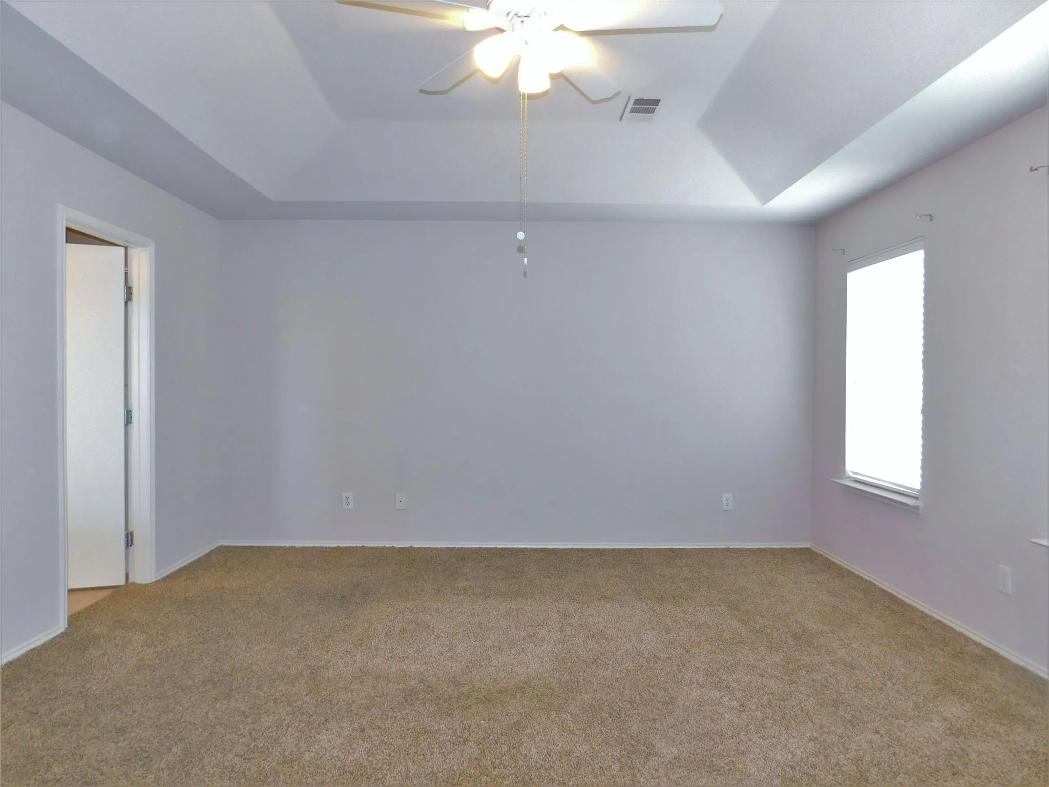 Single Family Residence For Rent in Denton County , 1508 Sequoia Grove Lane, Lewisville, Texas 75067, 3 Bedroom, 3 Bathroom, 2 Garage spaces, 2,255 Sqft, built in 2002, mls#21323474, Real Estate Agent in Lewisville, Homes For Rent in Denton county, Homes For Rent in Lewisville, Realtor in Lewisville Texas, Real Estate Brokerage Independent Realty Texas, Luminita Cordes Realtor