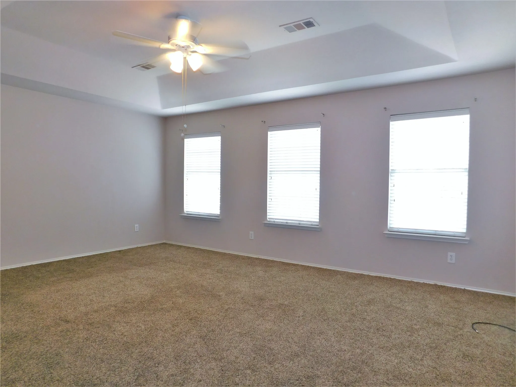 Single Family Residence For Rent in Denton County , 1508 Sequoia Grove Lane, Lewisville, Texas 75067, 3 Bedroom, 3 Bathroom, 2 Garage spaces, 2,255 Sqft, built in 2002, mls#21323474, Real Estate Agent in Lewisville, Homes For Rent in Denton county, Homes For Rent in Lewisville, Realtor in Lewisville Texas, Real Estate Brokerage Independent Realty Texas, Luminita Cordes Realtor
