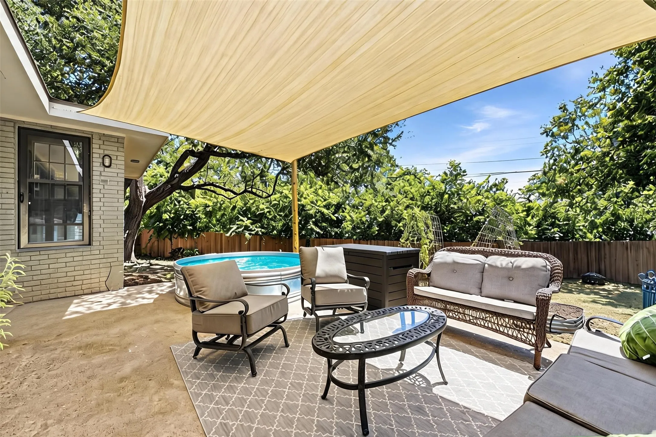 Single Family Residence For Sale in Mc Lennan County , 627 Bellaire Drive, Woodway, Texas 76712, 3 Bedroom, 2 Bathroom, 1 Garage spaces, 2,218 Sqft, built in 1958, Price $349,900, mls#21324822, Real Estate Agent in Woodway, Homes For Sale in Mc Lennan county, Homes For Sale in Woodway, Realtor in Woodway Texas, Real Estate Brokerage Independent Realty Texas, Luminita Cordes Realtor