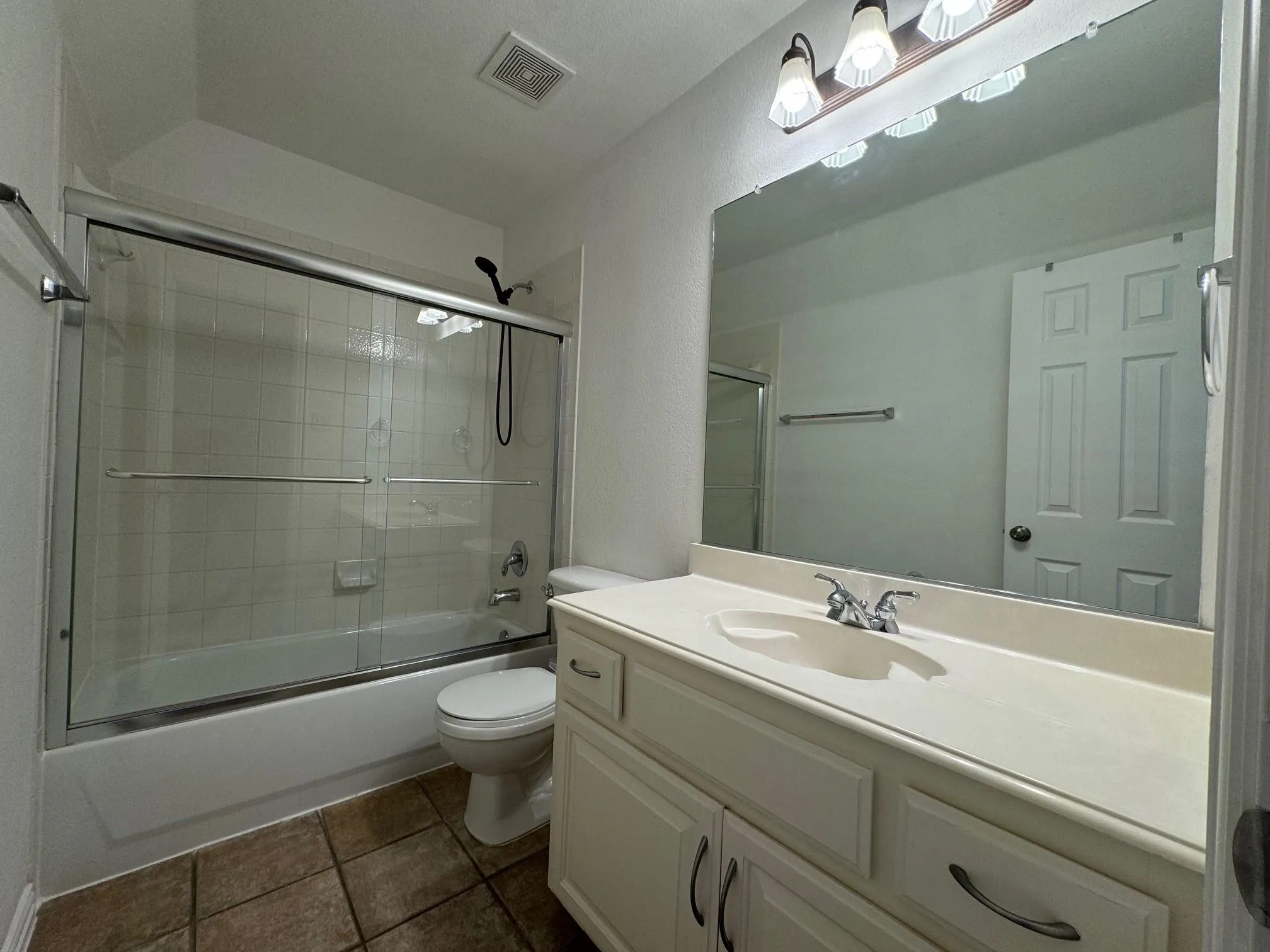 Single Family Residence For Rent in Denton County , 3780 Navarro Way, Frisco, Texas 75034, 4 Bedroom, 4 Bathroom, 2 Garage spaces, 3,235 Sqft, built in 2001, mls#21324854, Real Estate Agent in Frisco, Homes For Rent in Denton county, Homes For Rent in Frisco, Realtor in Frisco Texas, Real Estate Brokerage Independent Realty Texas, Luminita Cordes Realtor