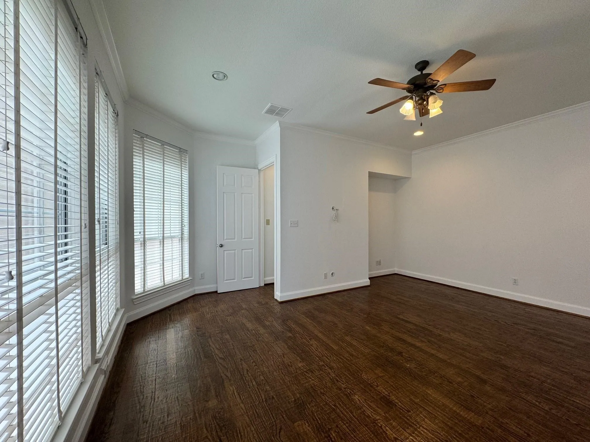 Single Family Residence For Rent in Denton County , 3780 Navarro Way, Frisco, Texas 75034, 4 Bedroom, 4 Bathroom, 2 Garage spaces, 3,235 Sqft, built in 2001, mls#21324854, Real Estate Agent in Frisco, Homes For Rent in Denton county, Homes For Rent in Frisco, Realtor in Frisco Texas, Real Estate Brokerage Independent Realty Texas, Luminita Cordes Realtor