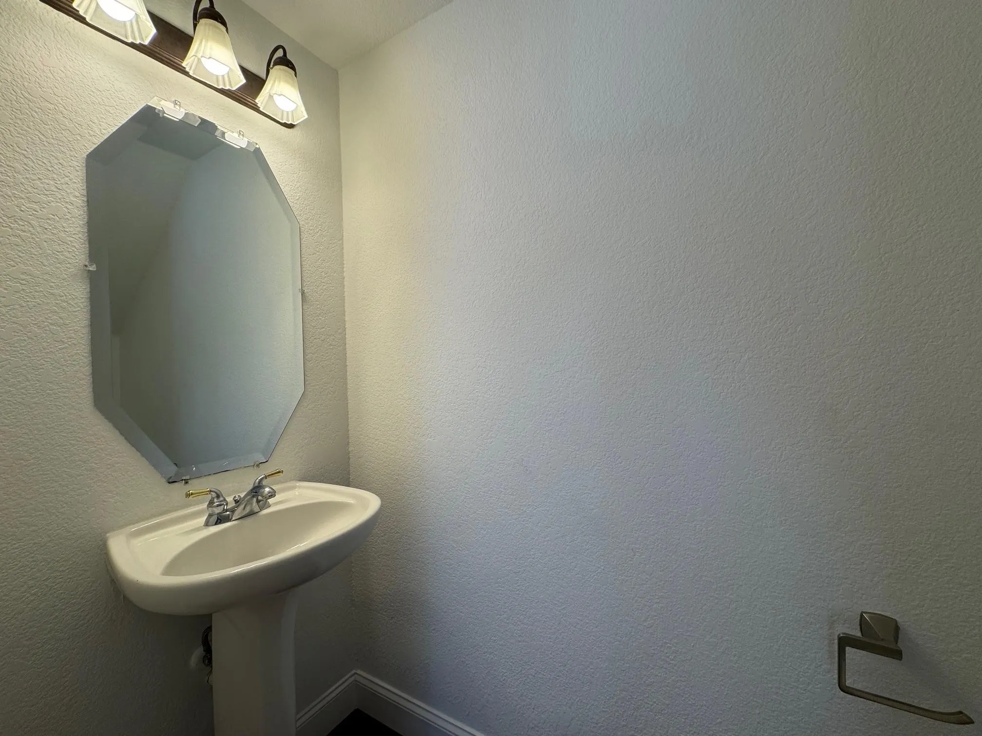 Single Family Residence For Rent in Denton County , 3780 Navarro Way, Frisco, Texas 75034, 4 Bedroom, 4 Bathroom, 2 Garage spaces, 3,235 Sqft, built in 2001, mls#21324854, Real Estate Agent in Frisco, Homes For Rent in Denton county, Homes For Rent in Frisco, Realtor in Frisco Texas, Real Estate Brokerage Independent Realty Texas, Luminita Cordes Realtor