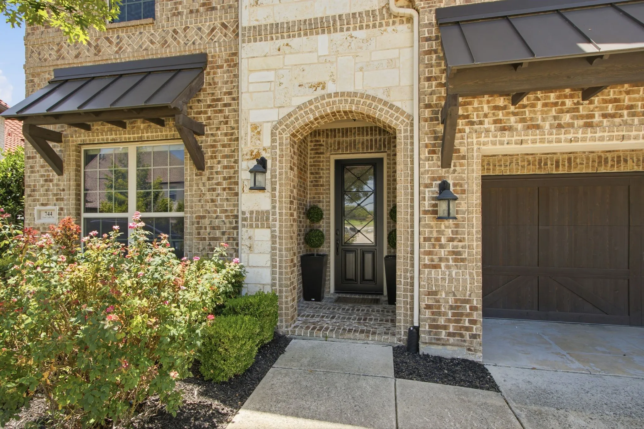 Single Family Residence For Sale in Dallas County , 744 E Lake Drive, Coppell, Texas 75019, 5 Bedroom, 5 Bathroom, 2 Garage spaces, 3,936 Sqft, built in 2015, mls#21314949, Real Estate Agent in Coppell, Homes For Sale in Dallas county, Homes For Sale in Coppell, Realtor in Coppell Texas, Real Estate Brokerage Independent Realty Texas, Luminita Cordes Realtor