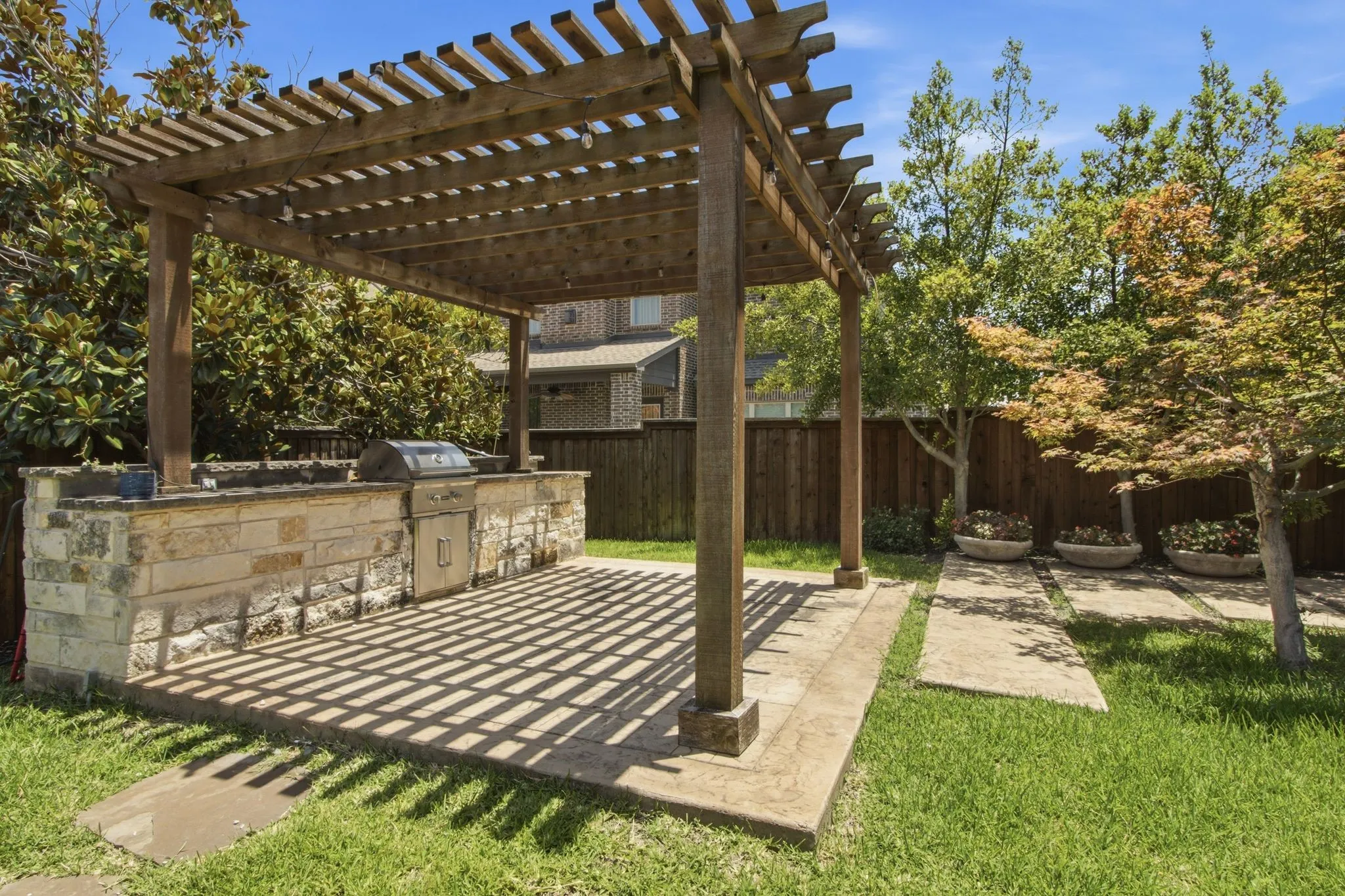 Single Family Residence For Sale in Dallas County , 744 E Lake Drive, Coppell, Texas 75019, 5 Bedroom, 5 Bathroom, 2 Garage spaces, 3,936 Sqft, built in 2015, mls#21314949, Real Estate Agent in Coppell, Homes For Sale in Dallas county, Homes For Sale in Coppell, Realtor in Coppell Texas, Real Estate Brokerage Independent Realty Texas, Luminita Cordes Realtor
