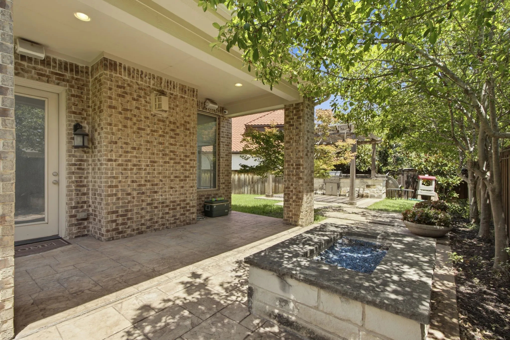 Single Family Residence For Sale in Dallas County , 744 E Lake Drive, Coppell, Texas 75019, 5 Bedroom, 5 Bathroom, 2 Garage spaces, 3,936 Sqft, built in 2015, mls#21314949, Real Estate Agent in Coppell, Homes For Sale in Dallas county, Homes For Sale in Coppell, Realtor in Coppell Texas, Real Estate Brokerage Independent Realty Texas, Luminita Cordes Realtor