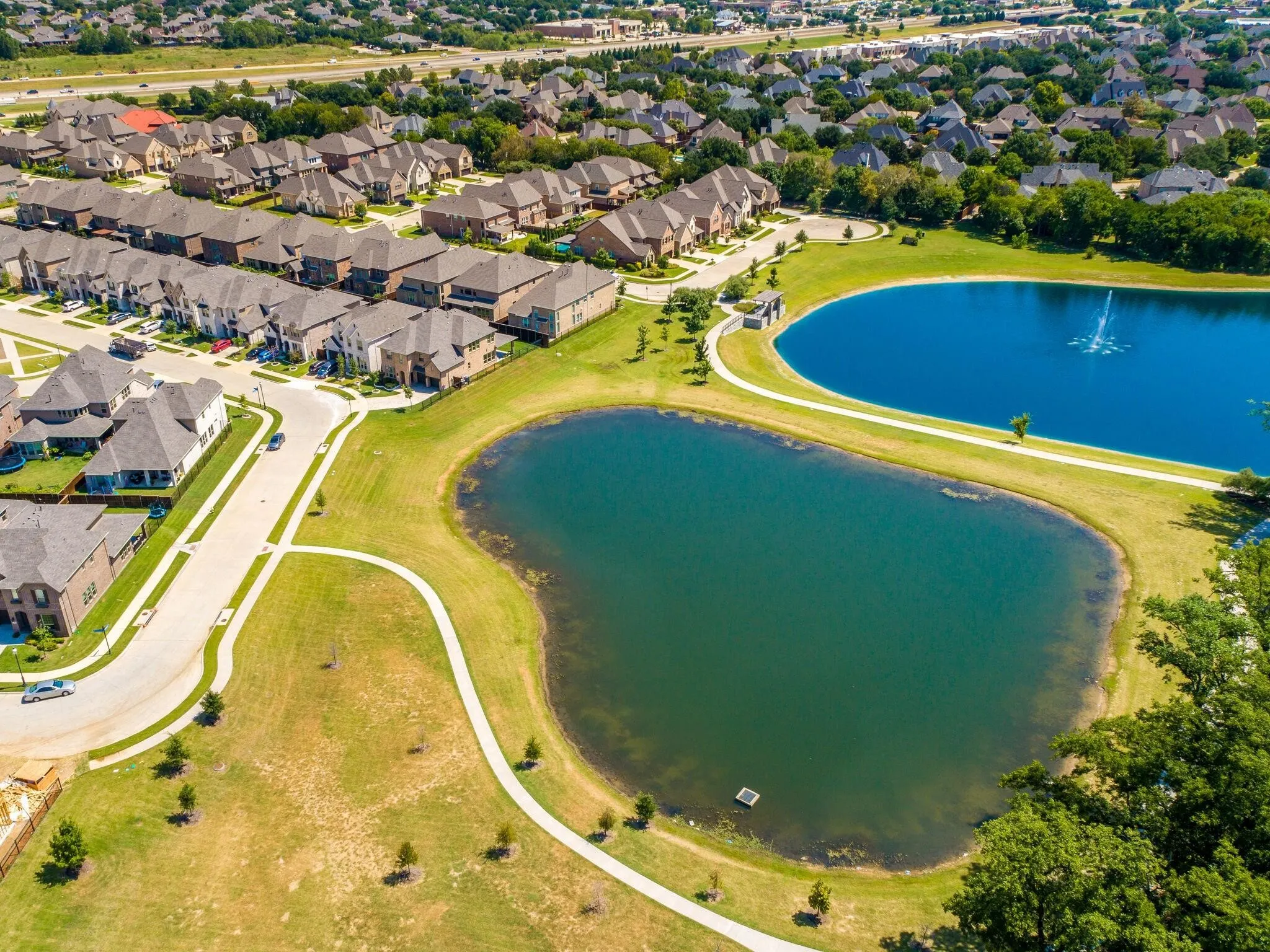 Single Family Residence For Sale in Dallas County , 744 E Lake Drive, Coppell, Texas 75019, 5 Bedroom, 5 Bathroom, 2 Garage spaces, 3,936 Sqft, built in 2015, mls#21314949, Real Estate Agent in Coppell, Homes For Sale in Dallas county, Homes For Sale in Coppell, Realtor in Coppell Texas, Real Estate Brokerage Independent Realty Texas, Luminita Cordes Realtor