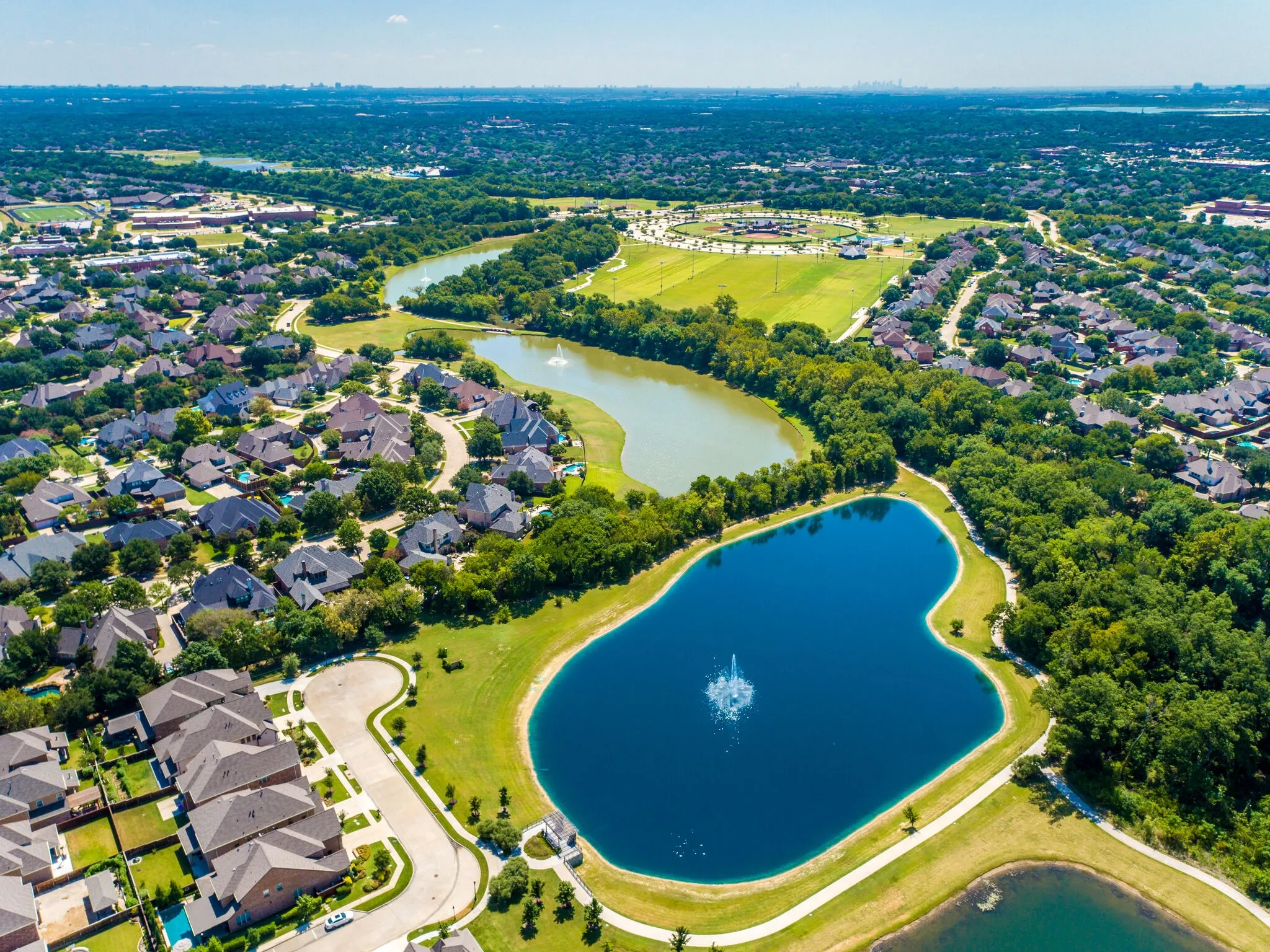 Single Family Residence For Sale in Dallas County , 744 E Lake Drive, Coppell, Texas 75019, 5 Bedroom, 5 Bathroom, 2 Garage spaces, 3,936 Sqft, built in 2015, mls#21314949, Real Estate Agent in Coppell, Homes For Sale in Dallas county, Homes For Sale in Coppell, Realtor in Coppell Texas, Real Estate Brokerage Independent Realty Texas, Luminita Cordes Realtor