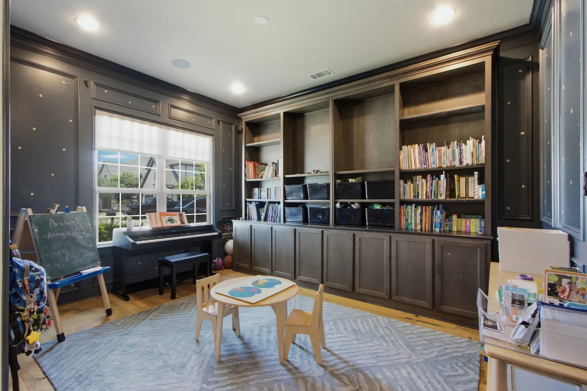 Single Family Residence For Sale in Dallas County , 744 E Lake Drive, Coppell, Texas 75019, 5 Bedroom, 5 Bathroom, 2 Garage spaces, 3,936 Sqft, built in 2015, mls#21314949, Real Estate Agent in Coppell, Homes For Sale in Dallas county, Homes For Sale in Coppell, Realtor in Coppell Texas, Real Estate Brokerage Independent Realty Texas, Luminita Cordes Realtor