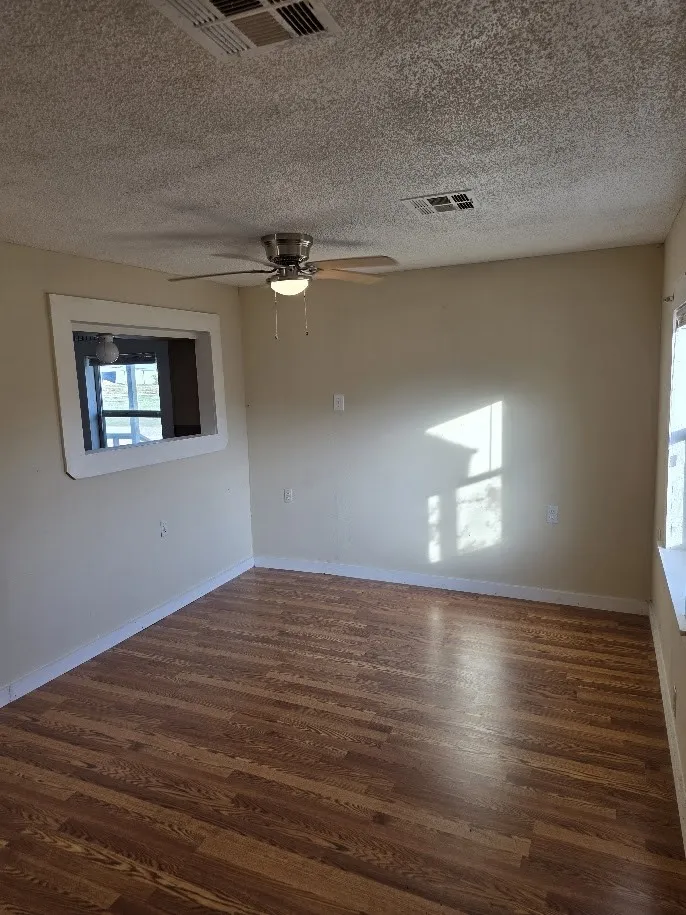 Single Family Residence For Sale in Falls County , 916 West Avenue B, Rosebud, Texas 76570, 3 Bedroom, 1 Bathroom, Garage spaces, 1,120 Sqft, built in 2014, mls#21323663, Real Estate Agent in Rosebud, Homes For Sale in Falls county, Homes For Sale in Rosebud, Realtor in Rosebud Texas, Real Estate Brokerage Independent Realty Texas, Luminita Cordes Realtor