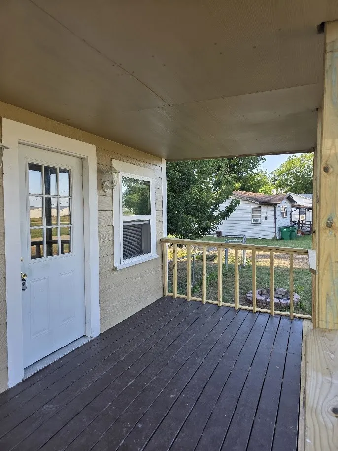 Single Family Residence For Sale in Falls County , 916 West Avenue B, Rosebud, Texas 76570, 3 Bedroom, 1 Bathroom, Garage spaces, 1,120 Sqft, built in 2014, mls#21323663, Real Estate Agent in Rosebud, Homes For Sale in Falls county, Homes For Sale in Rosebud, Realtor in Rosebud Texas, Real Estate Brokerage Independent Realty Texas, Luminita Cordes Realtor