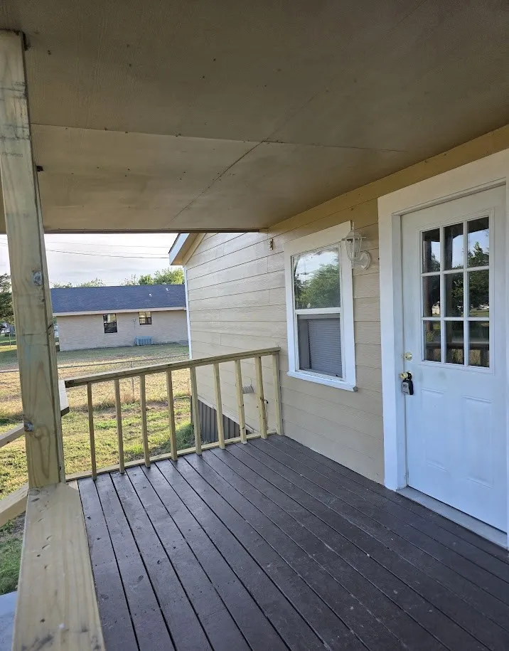Single Family Residence For Sale in Falls County , 916 West Avenue B, Rosebud, Texas 76570, 3 Bedroom, 1 Bathroom, Garage spaces, 1,120 Sqft, built in 2014, mls#21323663, Real Estate Agent in Rosebud, Homes For Sale in Falls county, Homes For Sale in Rosebud, Realtor in Rosebud Texas, Real Estate Brokerage Independent Realty Texas, Luminita Cordes Realtor