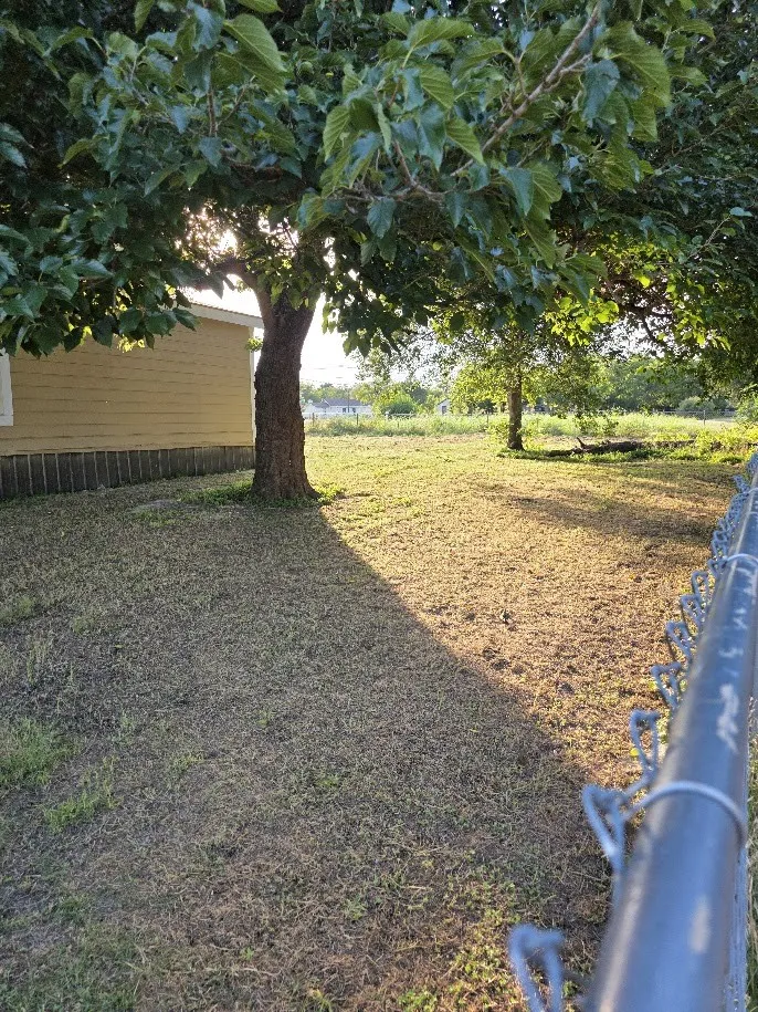 Single Family Residence For Sale in Falls County , 916 West Avenue B, Rosebud, Texas 76570, 3 Bedroom, 1 Bathroom, Garage spaces, 1,120 Sqft, built in 2014, mls#21323663, Real Estate Agent in Rosebud, Homes For Sale in Falls county, Homes For Sale in Rosebud, Realtor in Rosebud Texas, Real Estate Brokerage Independent Realty Texas, Luminita Cordes Realtor