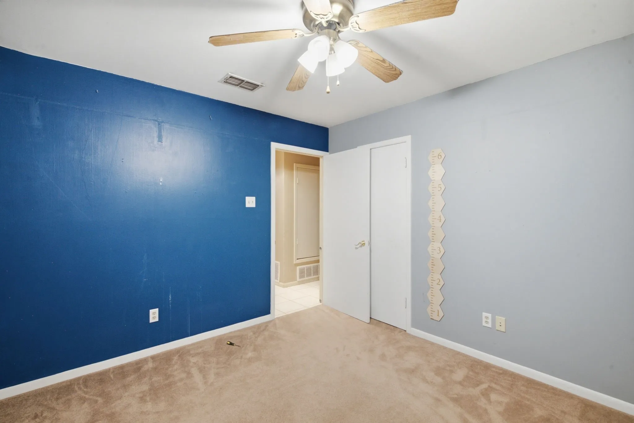 Single Family Residence For Sale in Erath County , 1408 Inglewood Drive, Stephenville, Texas 76401, 4 Bedroom, 2 Bathroom, 2 Garage spaces, 1,529 Sqft, built in 1983, mls#21324653, Real Estate Agent in Stephenville, Homes For Sale in Erath county, Homes For Sale in Stephenville, Realtor in Stephenville Texas, Real Estate Brokerage Independent Realty Texas, Luminita Cordes Realtor