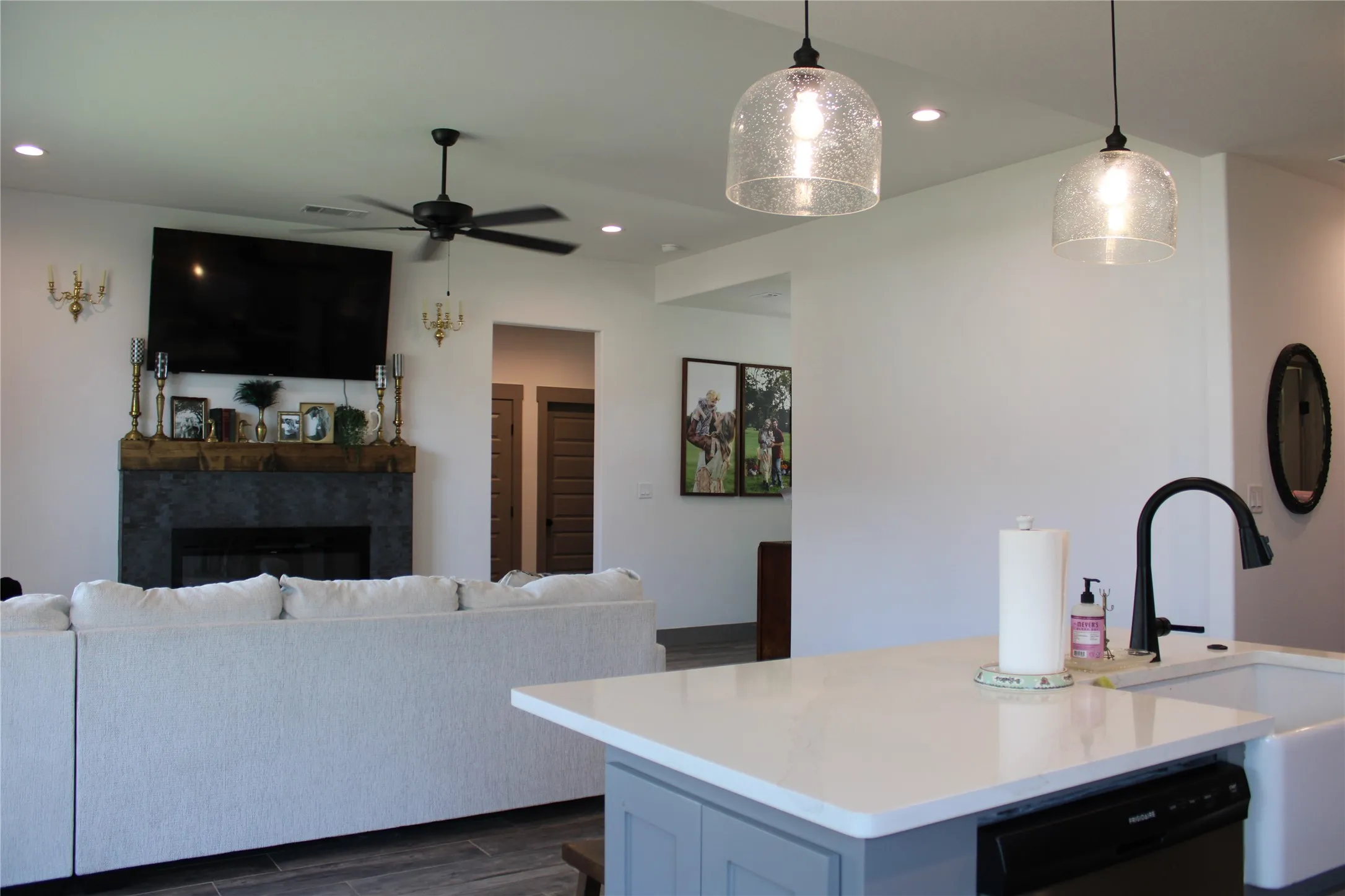 Single Family Residence For Sale in Hood County , 9221 Parkview, Tolar, Texas 76476, 3 Bedroom, 2 Bathroom, 2 Garage spaces, 1,458 Sqft, built in 2025, mls#21324713, Real Estate Agent in Tolar, Homes For Sale in Hood county, Homes For Sale in Tolar, Realtor in Tolar Texas, Real Estate Brokerage Independent Realty Texas, Luminita Cordes Realtor