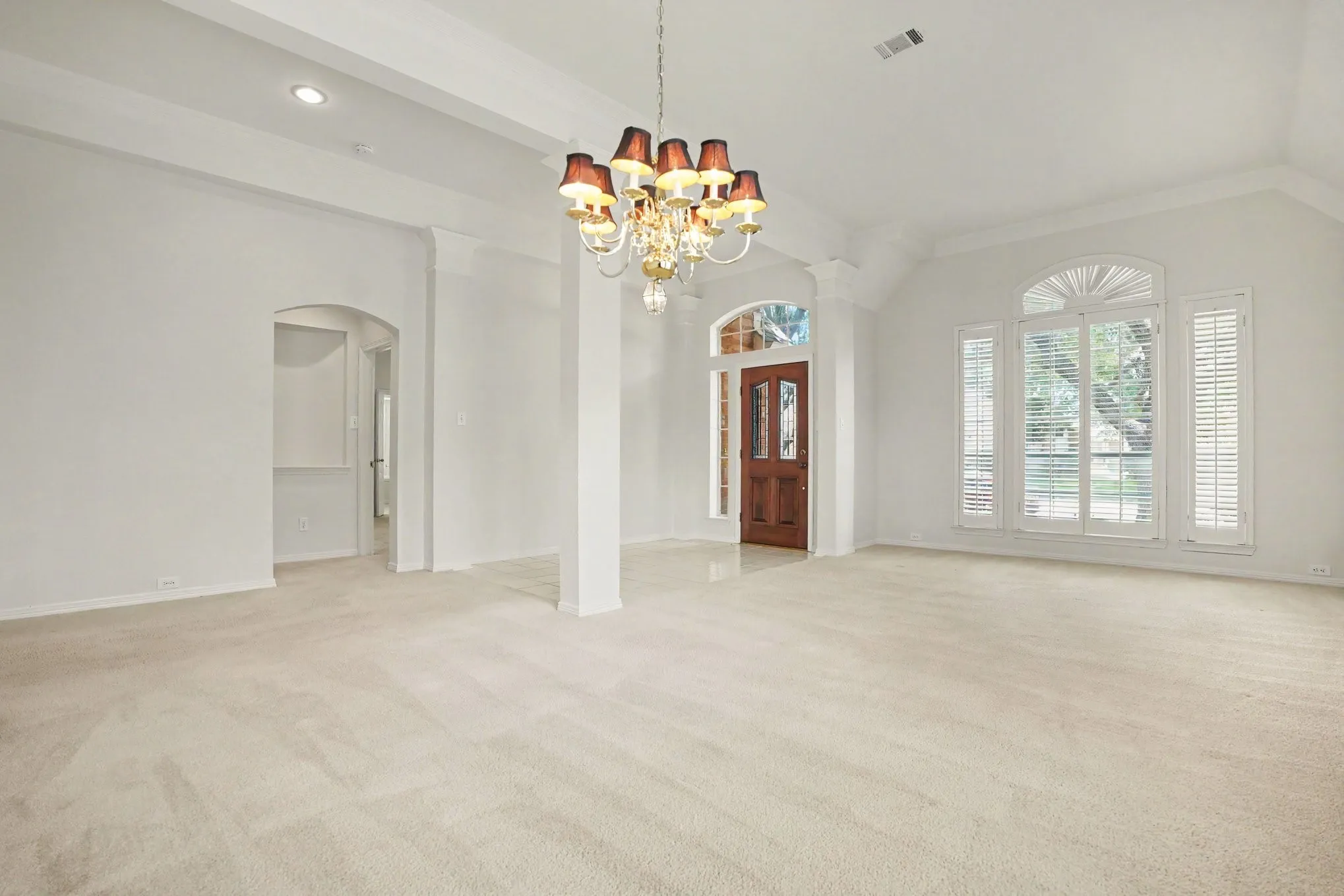 Single Family Residence For Sale in Dallas County , 2813 Persimmon Place, Rowlett, Texas 75088, 3 Bedroom, 3 Bathroom, 2 Garage spaces, 2,489 Sqft, built in 1994, mls#21324656, Real Estate Agent in Rowlett, Homes For Sale in Dallas county, Homes For Sale in Rowlett, Realtor in Rowlett Texas, Real Estate Brokerage Independent Realty Texas, Luminita Cordes Realtor