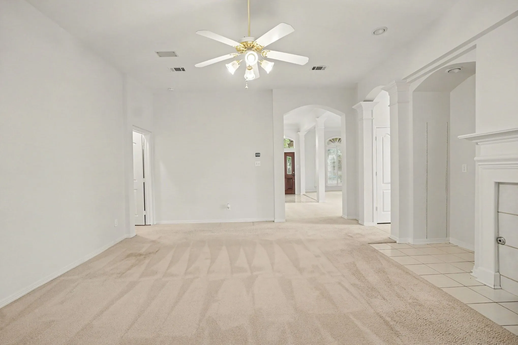 Single Family Residence For Sale in Dallas County , 2813 Persimmon Place, Rowlett, Texas 75088, 3 Bedroom, 3 Bathroom, 2 Garage spaces, 2,489 Sqft, built in 1994, mls#21324656, Real Estate Agent in Rowlett, Homes For Sale in Dallas county, Homes For Sale in Rowlett, Realtor in Rowlett Texas, Real Estate Brokerage Independent Realty Texas, Luminita Cordes Realtor