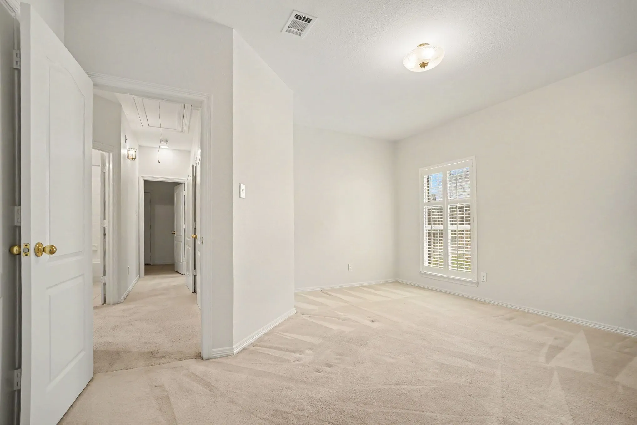 Single Family Residence For Sale in Dallas County , 2813 Persimmon Place, Rowlett, Texas 75088, 3 Bedroom, 3 Bathroom, 2 Garage spaces, 2,489 Sqft, built in 1994, mls#21324656, Real Estate Agent in Rowlett, Homes For Sale in Dallas county, Homes For Sale in Rowlett, Realtor in Rowlett Texas, Real Estate Brokerage Independent Realty Texas, Luminita Cordes Realtor
