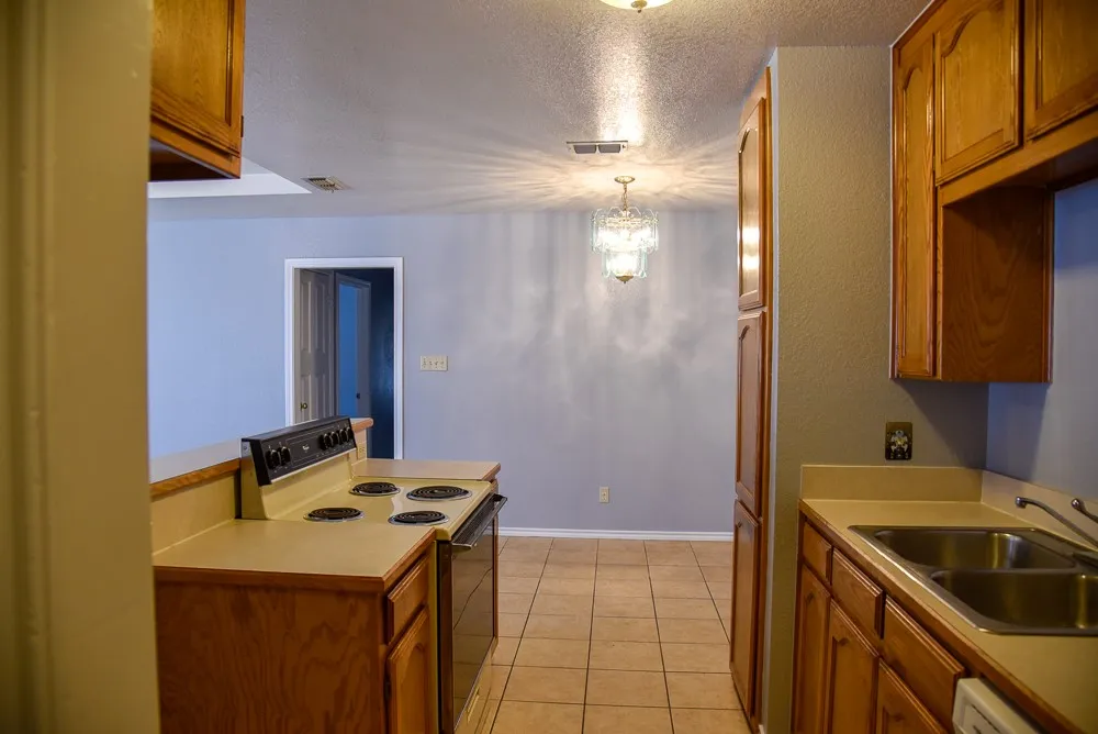 Duplex For Rent in Wise County , 602 Crestridge Court B, Decatur, Texas 76234, 3 Bedroom, 2 Bathroom, 1 Garage spaces, 1,176 Sqft, built in 1994, mls#21324882, Real Estate Agent in Decatur, Homes For Rent in Wise county, Homes For Rent in Decatur, Realtor in Decatur Texas, Real Estate Brokerage Independent Realty Texas, Luminita Cordes Realtor