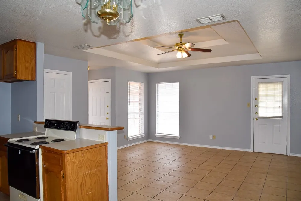 Duplex For Rent in Wise County , 602 Crestridge Court B, Decatur, Texas 76234, 3 Bedroom, 2 Bathroom, 1 Garage spaces, 1,176 Sqft, built in 1994, mls#21324882, Real Estate Agent in Decatur, Homes For Rent in Wise county, Homes For Rent in Decatur, Realtor in Decatur Texas, Real Estate Brokerage Independent Realty Texas, Luminita Cordes Realtor