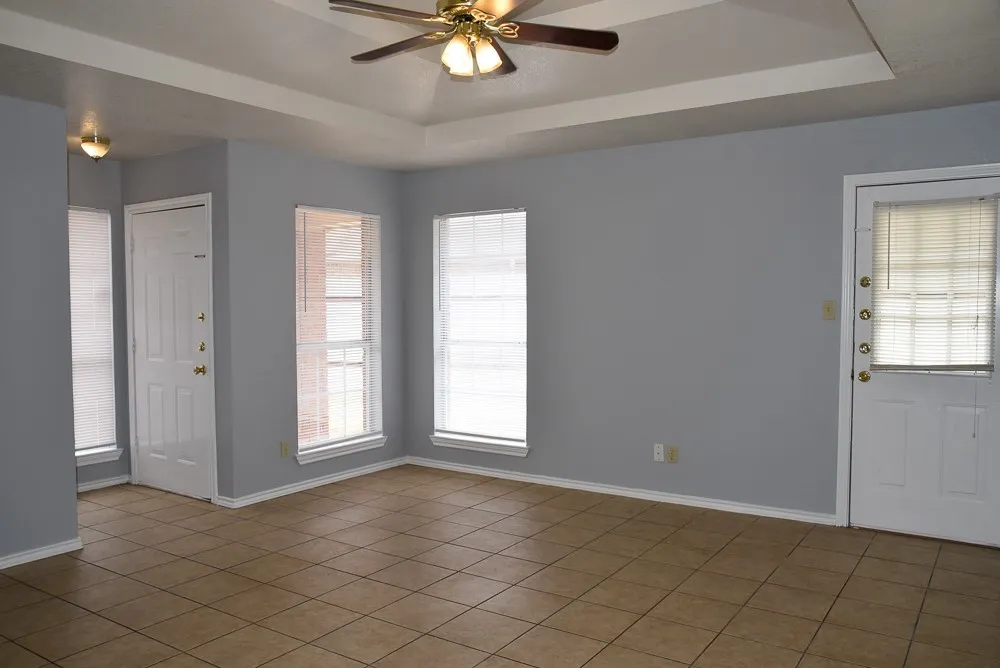 Duplex For Rent in Wise County , 602 Crestridge Court B, Decatur, Texas 76234, 3 Bedroom, 2 Bathroom, 1 Garage spaces, 1,176 Sqft, built in 1994, mls#21324882, Real Estate Agent in Decatur, Homes For Rent in Wise county, Homes For Rent in Decatur, Realtor in Decatur Texas, Real Estate Brokerage Independent Realty Texas, Luminita Cordes Realtor