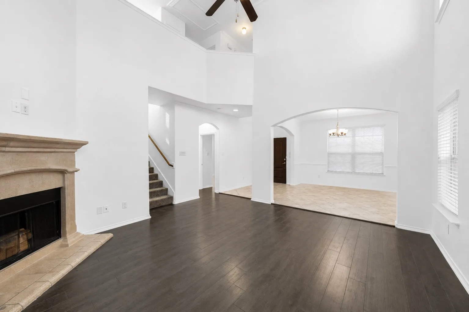 Single Family Residence For Rent in Denton County , 9113 Holliday Lane, Aubrey, Texas 76227, 4 Bedroom, 3 Bathroom, 2 Garage spaces, 2,184 Sqft, built in 2015, mls#21324023, Real Estate Agent in Aubrey, Homes For Rent in Denton county, Homes For Rent in Aubrey, Realtor in Aubrey Texas, Real Estate Brokerage Independent Realty Texas, Luminita Cordes Realtor