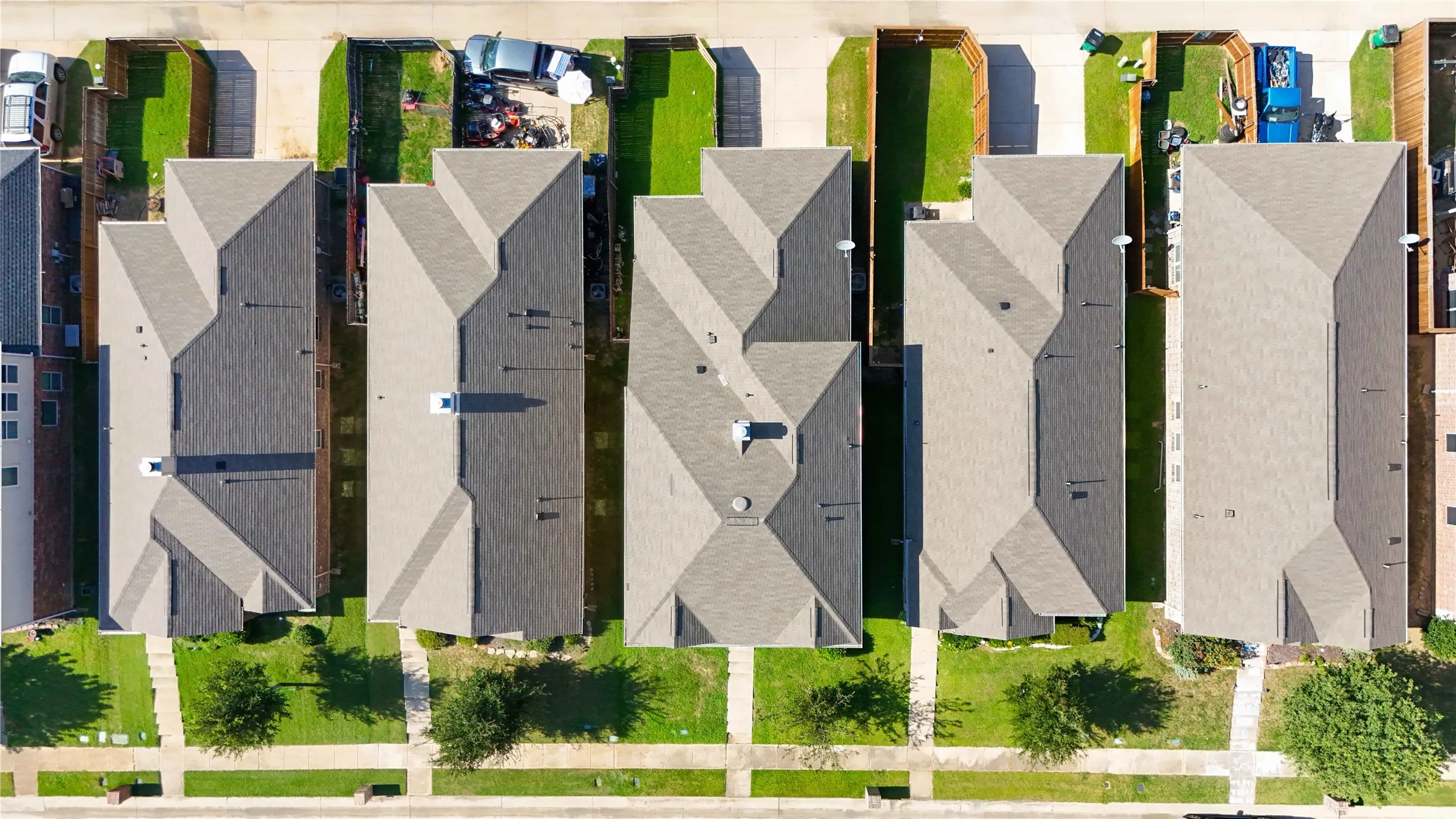 Single Family Residence For Rent in Denton County , 9113 Holliday Lane, Aubrey, Texas 76227, 4 Bedroom, 3 Bathroom, 2 Garage spaces, 2,184 Sqft, built in 2015, mls#21324023, Real Estate Agent in Aubrey, Homes For Rent in Denton county, Homes For Rent in Aubrey, Realtor in Aubrey Texas, Real Estate Brokerage Independent Realty Texas, Luminita Cordes Realtor