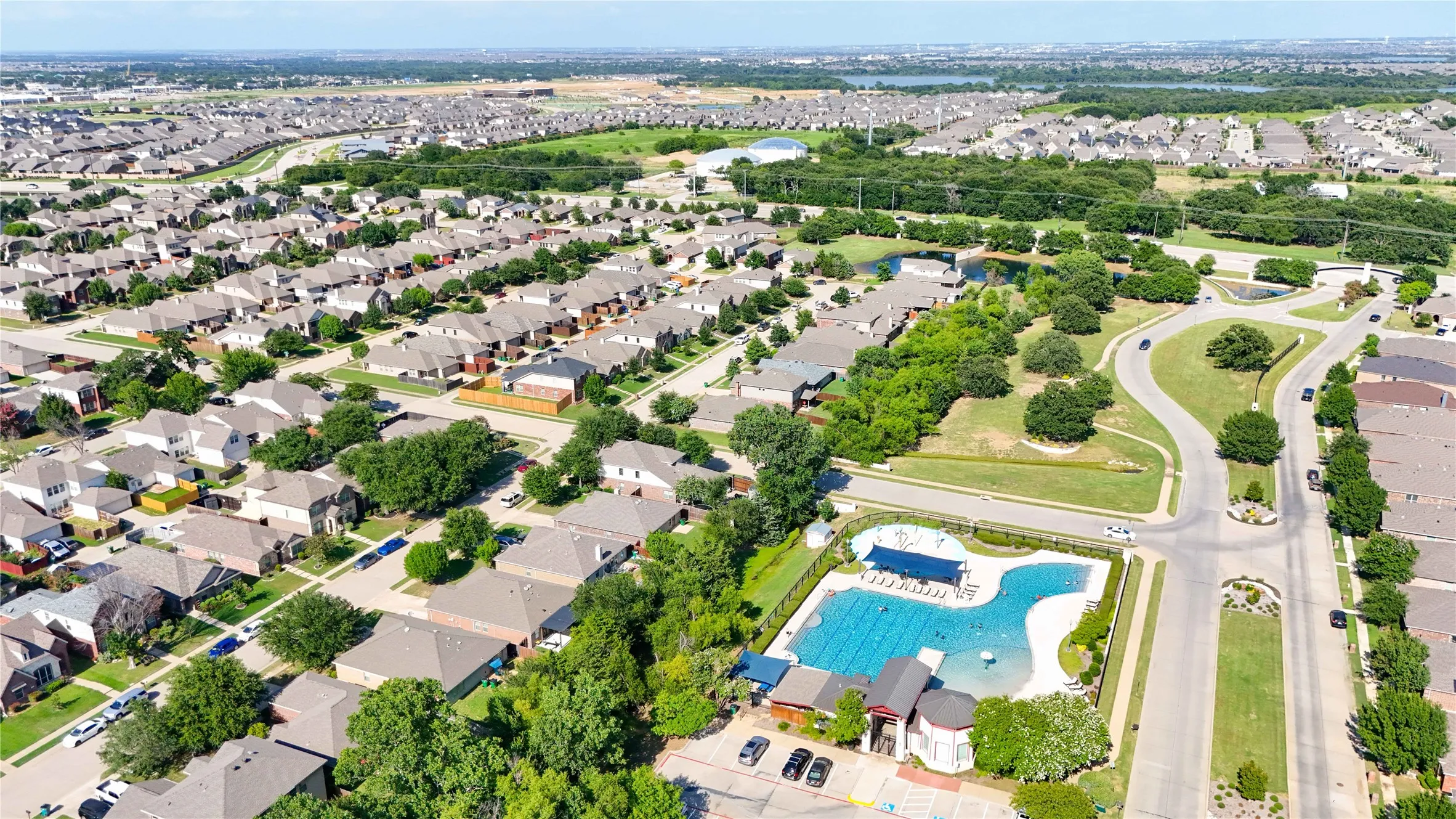 Single Family Residence For Rent in Denton County , 9113 Holliday Lane, Aubrey, Texas 76227, 4 Bedroom, 3 Bathroom, 2 Garage spaces, 2,184 Sqft, built in 2015, mls#21324023, Real Estate Agent in Aubrey, Homes For Rent in Denton county, Homes For Rent in Aubrey, Realtor in Aubrey Texas, Real Estate Brokerage Independent Realty Texas, Luminita Cordes Realtor