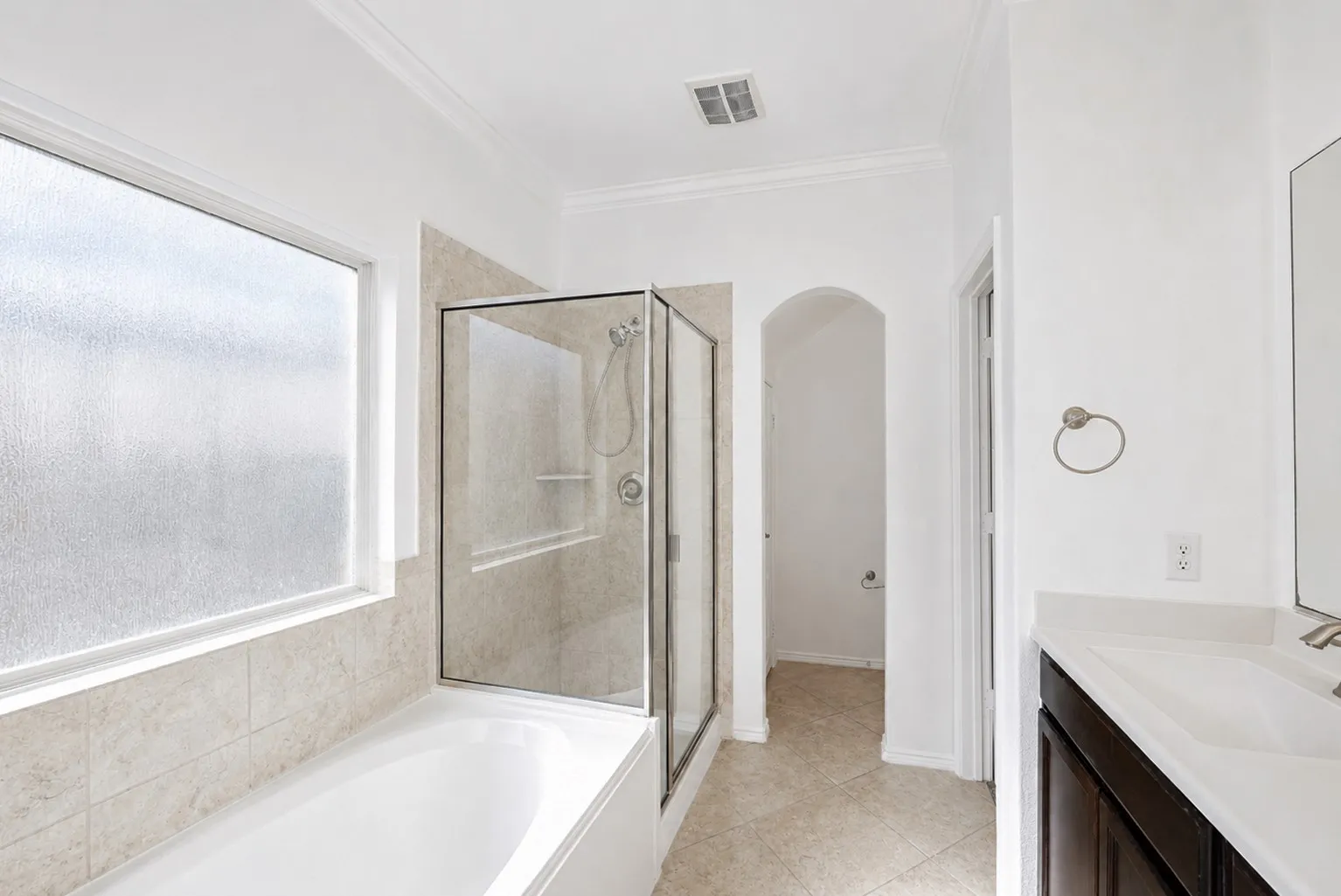 Single Family Residence For Rent in Denton County , 9113 Holliday Lane, Aubrey, Texas 76227, 4 Bedroom, 3 Bathroom, 2 Garage spaces, 2,184 Sqft, built in 2015, mls#21324023, Real Estate Agent in Aubrey, Homes For Rent in Denton county, Homes For Rent in Aubrey, Realtor in Aubrey Texas, Real Estate Brokerage Independent Realty Texas, Luminita Cordes Realtor