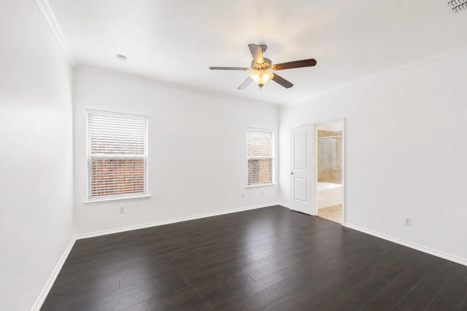 Single Family Residence For Rent in Denton County , 9113 Holliday Lane, Aubrey, Texas 76227, 4 Bedroom, 3 Bathroom, 2 Garage spaces, 2,184 Sqft, built in 2015, mls#21324023, Real Estate Agent in Aubrey, Homes For Rent in Denton county, Homes For Rent in Aubrey, Realtor in Aubrey Texas, Real Estate Brokerage Independent Realty Texas, Luminita Cordes Realtor
