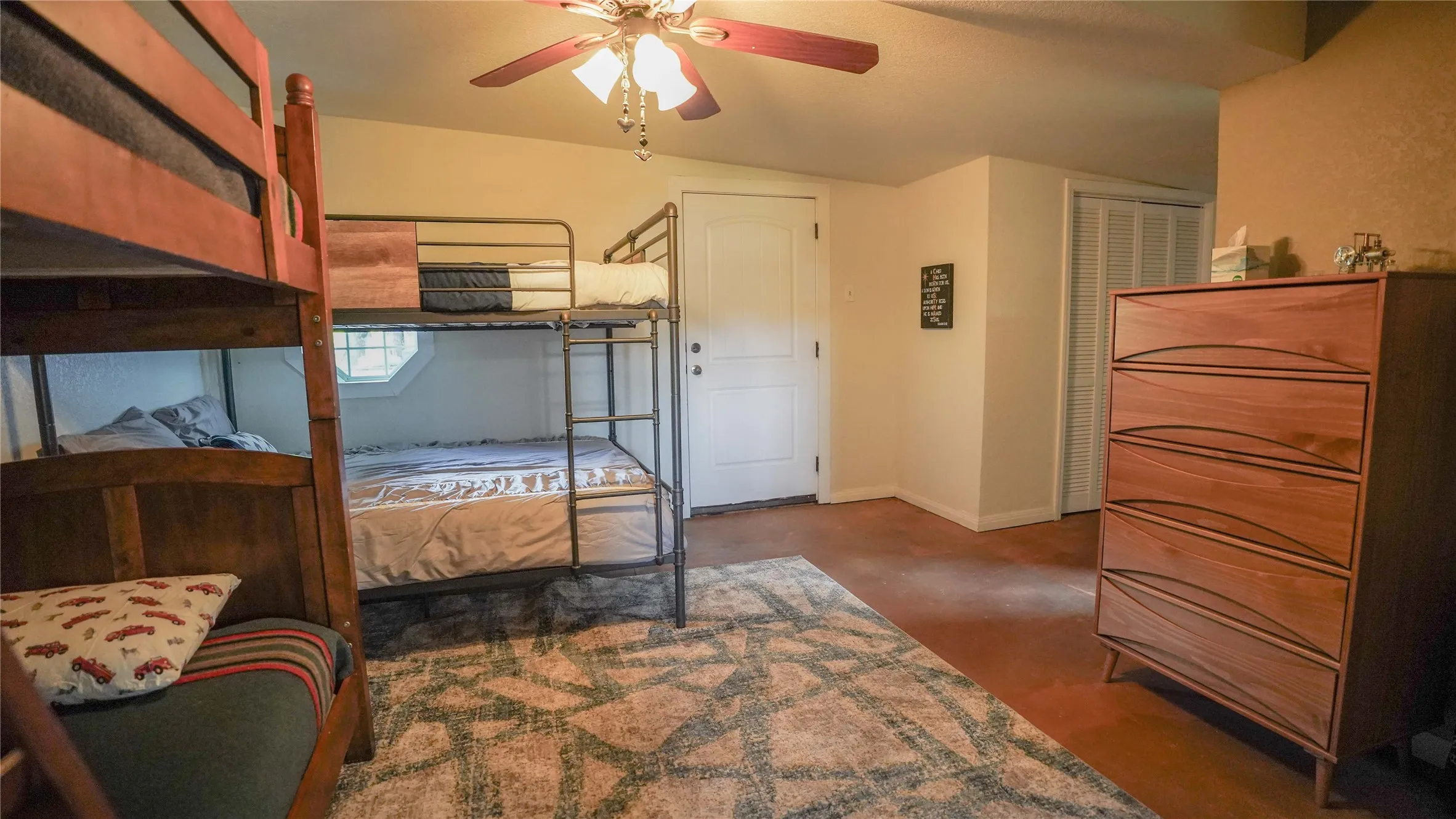 Single Family Residence For Sale in Hill County , 148 3341 HCR, Hubbard, Texas 76648, 2 Bedroom, 2 Bathroom, Garage spaces, 1,434 Sqft, built in 2009, mls#21324876, Real Estate Agent in Hubbard, Homes For Sale in Hill county, Homes For Sale in Hubbard, Realtor in Hubbard Texas, Real Estate Brokerage Independent Realty Texas, Luminita Cordes Realtor