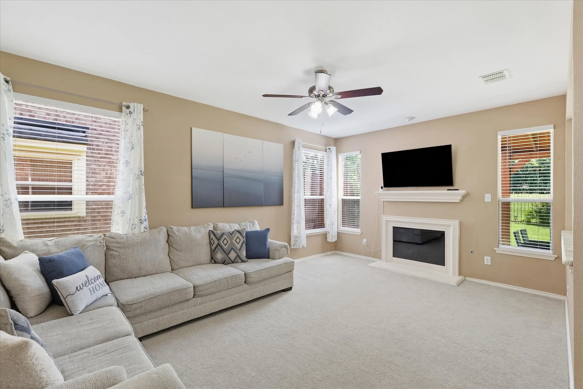 Single Family Residence For Sale in Dallas County , 517 Waterview Drive, Coppell, Texas 75019, 4 Bedroom, 3 Bathroom, 2 Garage spaces, 2,248 Sqft, built in 1997, mls#21324820, Real Estate Agent in Coppell, Homes For Sale in Dallas county, Homes For Sale in Coppell, Realtor in Coppell Texas, Real Estate Brokerage Independent Realty Texas, Luminita Cordes Realtor