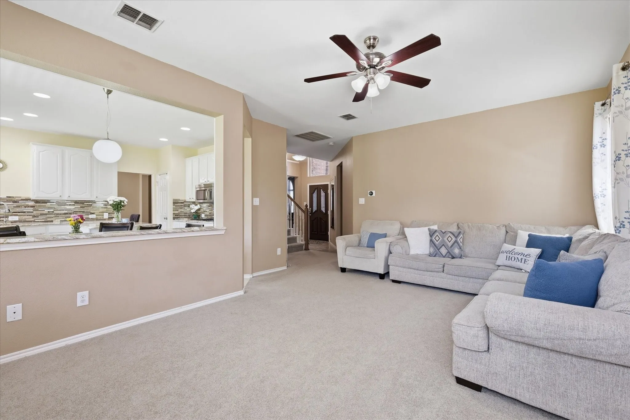 Single Family Residence For Sale in Dallas County , 517 Waterview Drive, Coppell, Texas 75019, 4 Bedroom, 3 Bathroom, 2 Garage spaces, 2,248 Sqft, built in 1997, mls#21324820, Real Estate Agent in Coppell, Homes For Sale in Dallas county, Homes For Sale in Coppell, Realtor in Coppell Texas, Real Estate Brokerage Independent Realty Texas, Luminita Cordes Realtor