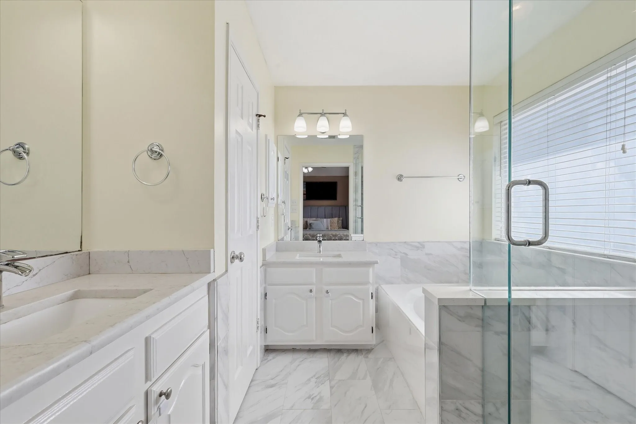 Single Family Residence For Sale in Dallas County , 517 Waterview Drive, Coppell, Texas 75019, 4 Bedroom, 3 Bathroom, 2 Garage spaces, 2,248 Sqft, built in 1997, mls#21324820, Real Estate Agent in Coppell, Homes For Sale in Dallas county, Homes For Sale in Coppell, Realtor in Coppell Texas, Real Estate Brokerage Independent Realty Texas, Luminita Cordes Realtor