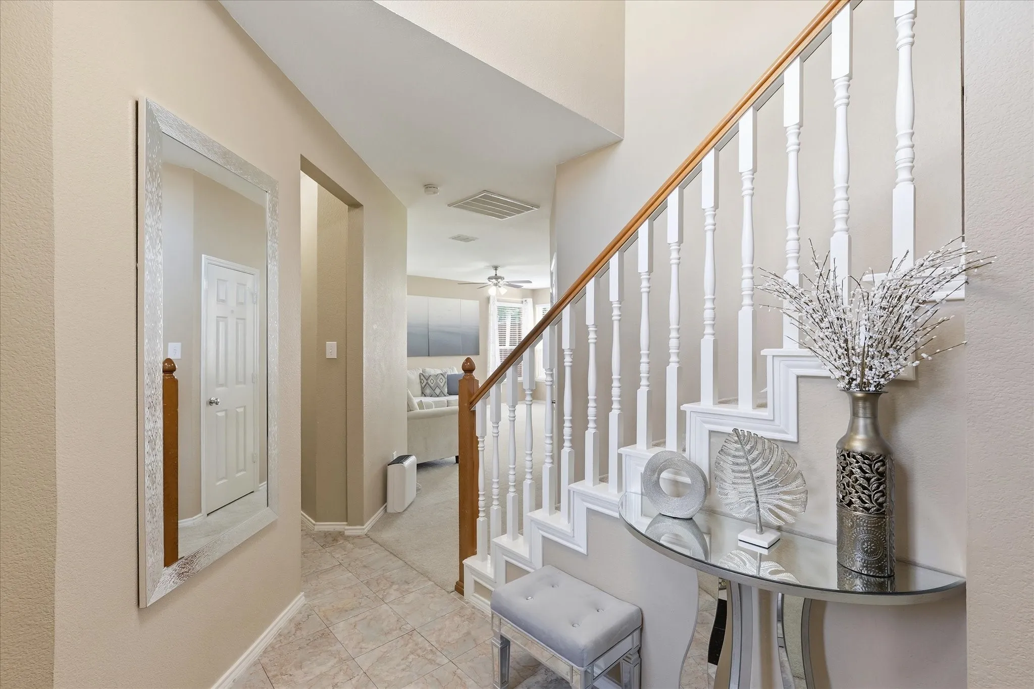 Single Family Residence For Sale in Dallas County , 517 Waterview Drive, Coppell, Texas 75019, 4 Bedroom, 3 Bathroom, 2 Garage spaces, 2,248 Sqft, built in 1997, mls#21324820, Real Estate Agent in Coppell, Homes For Sale in Dallas county, Homes For Sale in Coppell, Realtor in Coppell Texas, Real Estate Brokerage Independent Realty Texas, Luminita Cordes Realtor