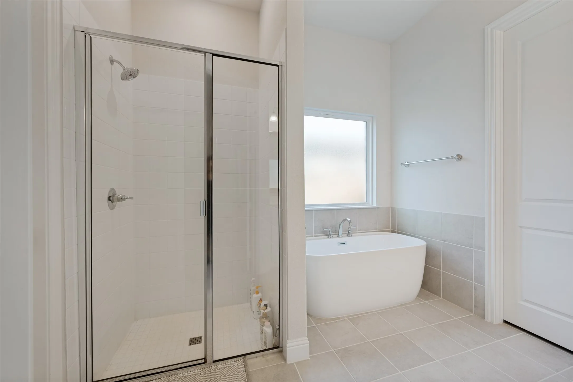 Single Family Residence For Sale in Tarrant County , 712 Matador Lane, Arlington, Texas 76002, 5 Bedrooms, 4 Bathrooms, 2 Garage spaces, 3,443 Sqft, built in 2023, Price $596,888, mls#21324462, Real Estate Agent in Arlington, Homes For Sale in Tarrant county, Homes For Sale in Arlington, Realtor in Arlington Texas, Real Estate Brokerage Independent Realty Texas, Luminita Cordes Realtor