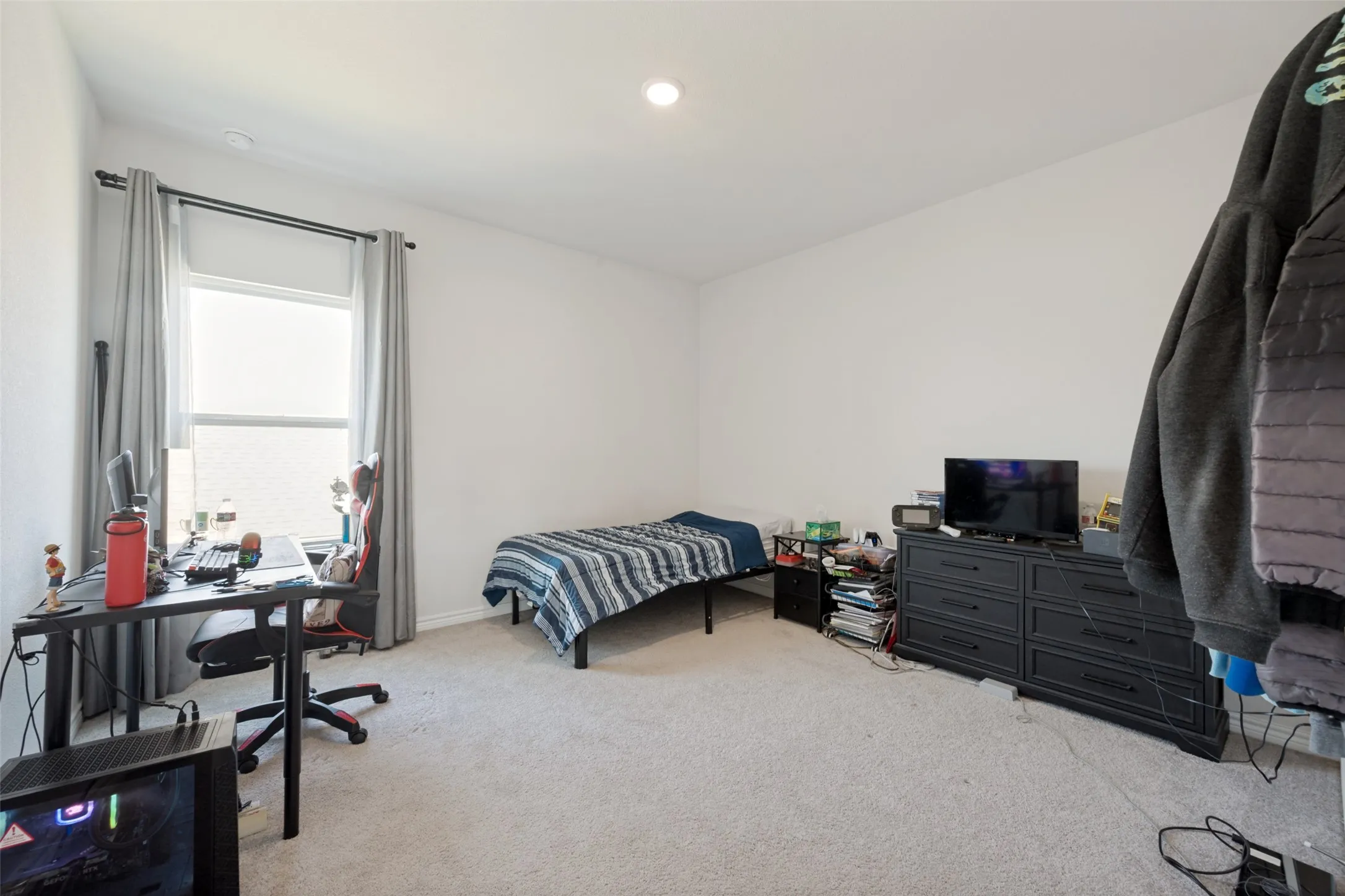 Single Family Residence For Sale in Tarrant County , 712 Matador Lane, Arlington, Texas 76002, 5 Bedrooms, 4 Bathrooms, 2 Garage spaces, 3,443 Sqft, built in 2023, Price $596,888, mls#21324462, Real Estate Agent in Arlington, Homes For Sale in Tarrant county, Homes For Sale in Arlington, Realtor in Arlington Texas, Real Estate Brokerage Independent Realty Texas, Luminita Cordes Realtor