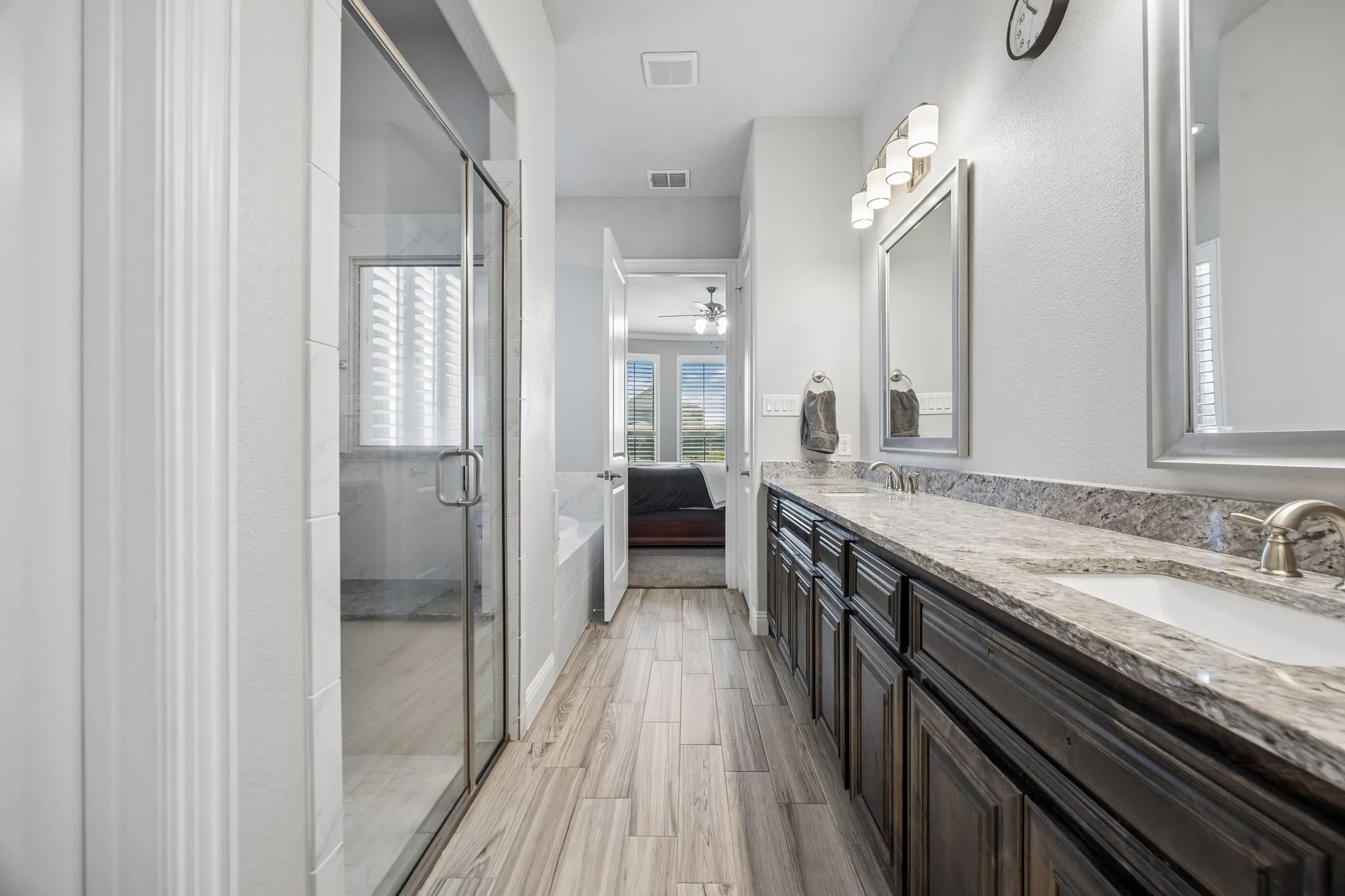 Single Family Residence For Sale in Grayson County , 1116 Macgregor Lane, Gunter, Texas 75058, 4 Bedroom, 4 Bathroom, 3 Garage spaces, 3,325 Sqft, built in 2018, mls#21324309, Real Estate Agent in Gunter, Homes For Sale in Grayson county, Homes For Sale in Gunter, Realtor in Gunter Texas, Real Estate Brokerage Independent Realty Texas, Luminita Cordes Realtor