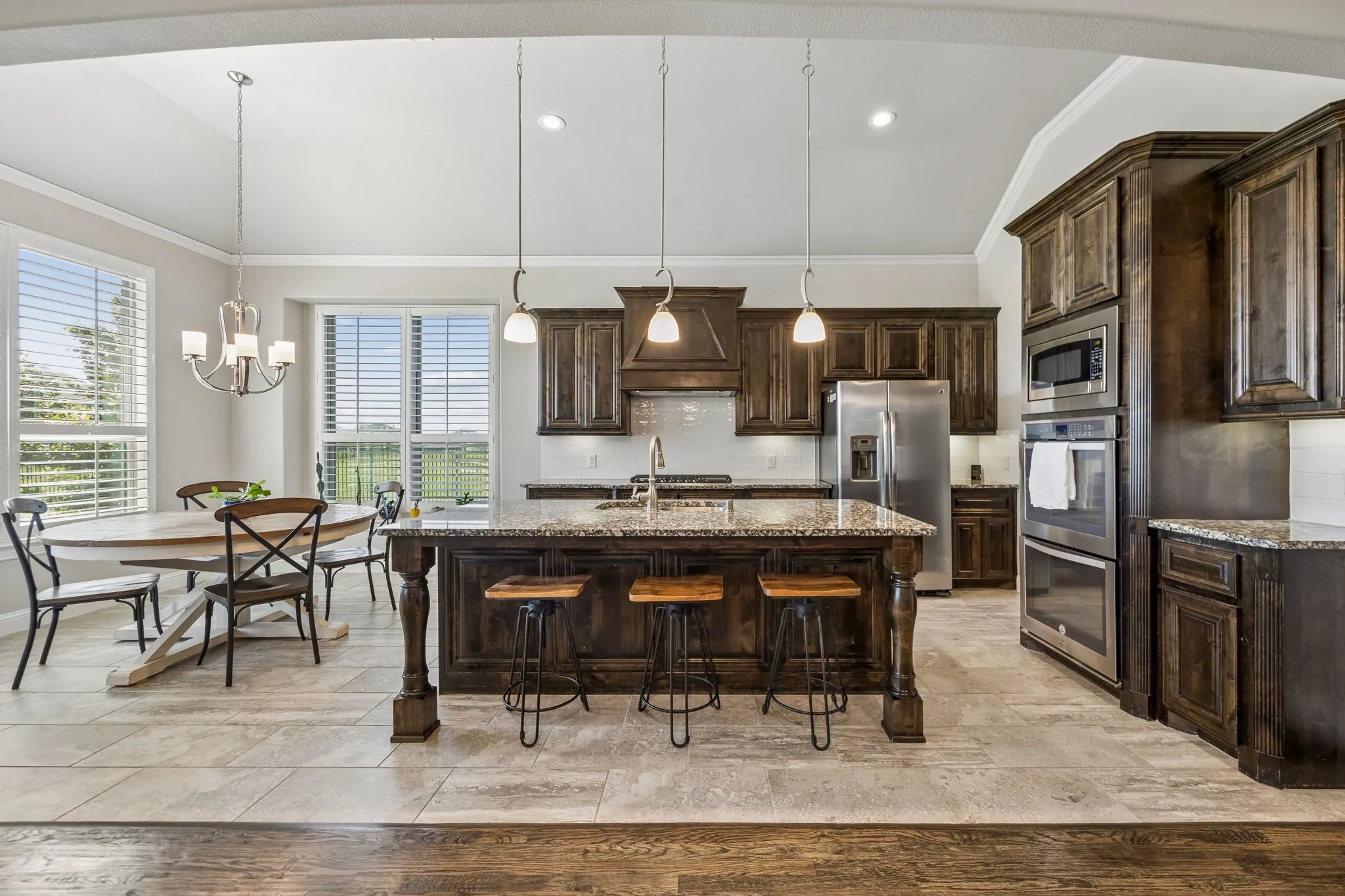 Single Family Residence For Sale in Grayson County , 1116 Macgregor Lane, Gunter, Texas 75058, 4 Bedroom, 4 Bathroom, 3 Garage spaces, 3,325 Sqft, built in 2018, mls#21324309, Real Estate Agent in Gunter, Homes For Sale in Grayson county, Homes For Sale in Gunter, Realtor in Gunter Texas, Real Estate Brokerage Independent Realty Texas, Luminita Cordes Realtor