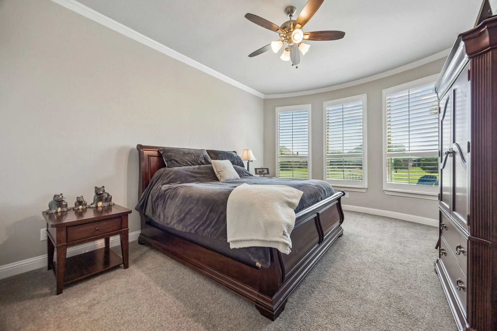 Single Family Residence For Sale in Grayson County , 1116 Macgregor Lane, Gunter, Texas 75058, 4 Bedroom, 4 Bathroom, 3 Garage spaces, 3,325 Sqft, built in 2018, mls#21324309, Real Estate Agent in Gunter, Homes For Sale in Grayson county, Homes For Sale in Gunter, Realtor in Gunter Texas, Real Estate Brokerage Independent Realty Texas, Luminita Cordes Realtor