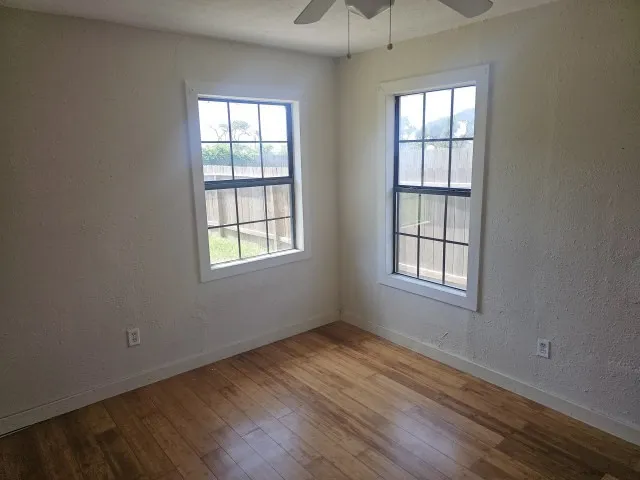 Single Family Residence For Sale in Nueces County , 525 Jane Street, Corpus Christi, Texas 78418, 3 Bedroom, 2 Bathroom, 1 Garage spaces, 1,118 Sqft, built in 1960, mls#21324940, Real Estate Agent in Corpus Christi, Homes For Sale in Nueces county, Homes For Sale in Corpus Christi, Realtor in Corpus Christi Texas, Real Estate Brokerage Independent Realty Texas, Luminita Cordes Realtor