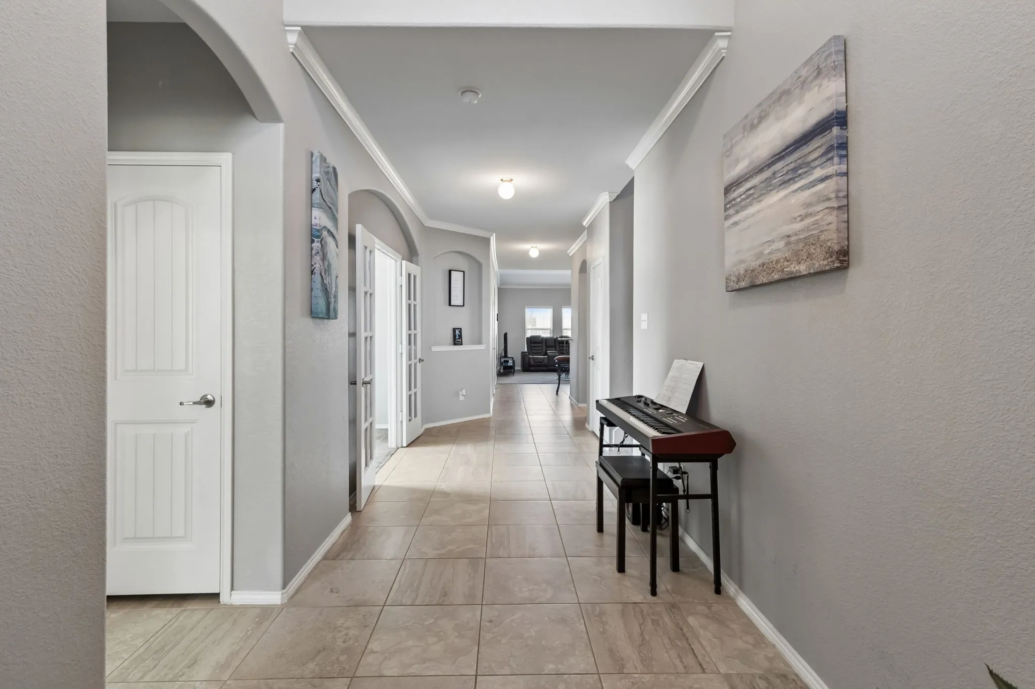 Single Family Residence For Sale in Tarrant County , 424 Eureka Court, Burleson, Texas 76028, 4 Bedroom, 4 Bathroom, 2 Garage spaces, 3,104 Sqft, built in 2016, mls#21316129, Real Estate Agent in Burleson, Homes For Sale in Tarrant county, Homes For Sale in Burleson, Realtor in Burleson Texas, Real Estate Brokerage Independent Realty Texas, Luminita Cordes Realtor